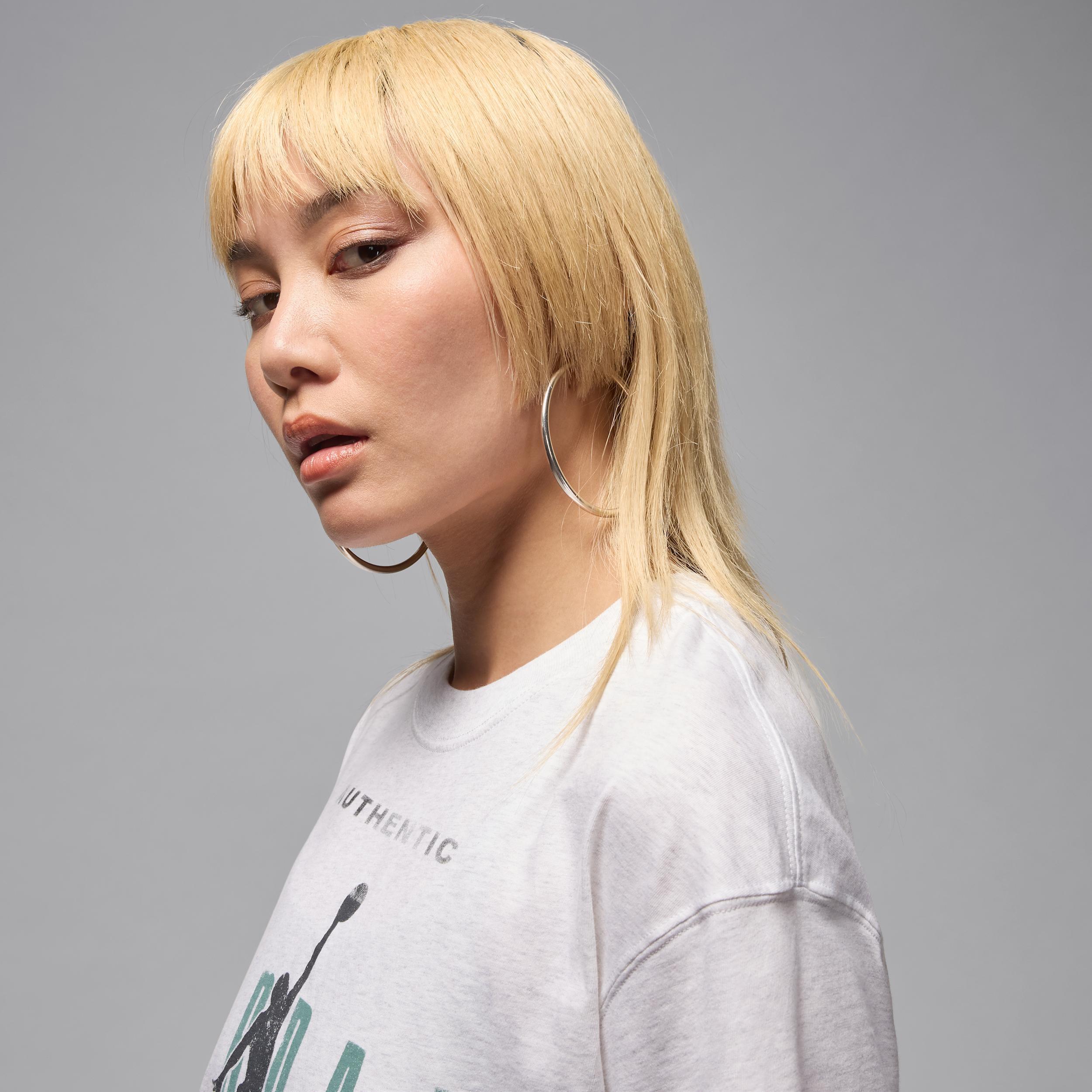 Jordan Flight Women's Graphic T-Shirt Product Image