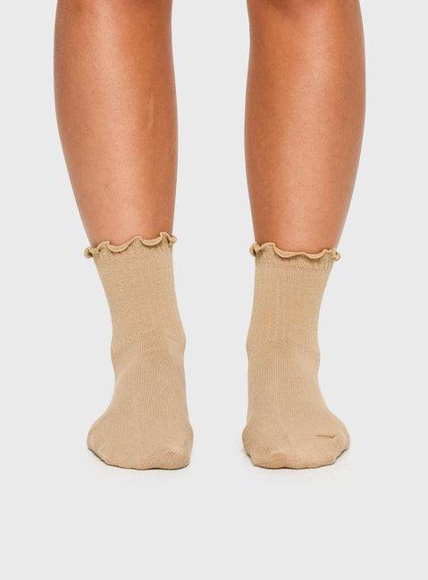 Comes And Goes Frill Socks Beige Product Image