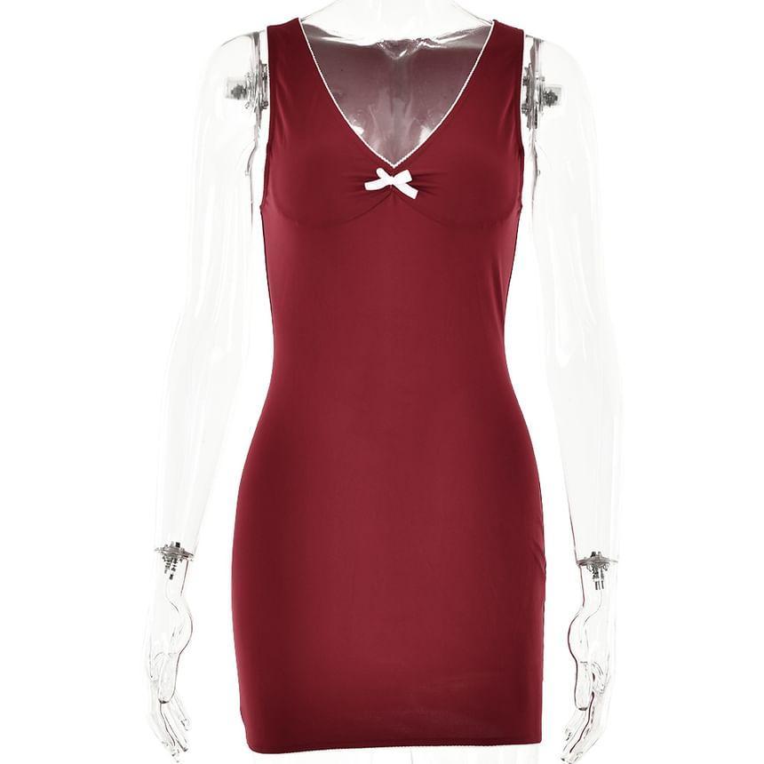 Sleeveless Plunged Plain Mini Bodycon Dress Product Image