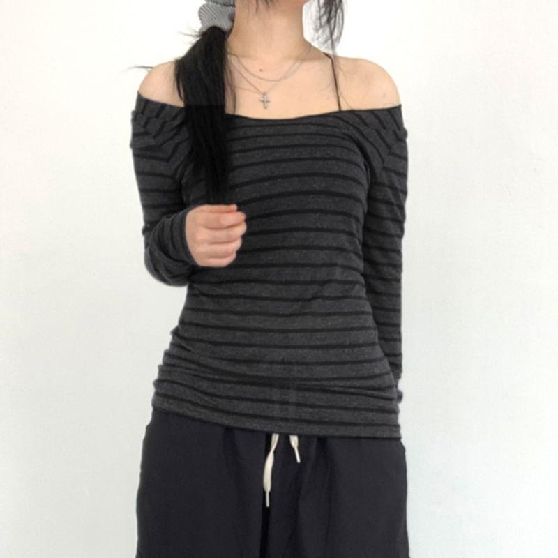 Long-Sleeve Scoop Neck Striped T-Shirt Product Image