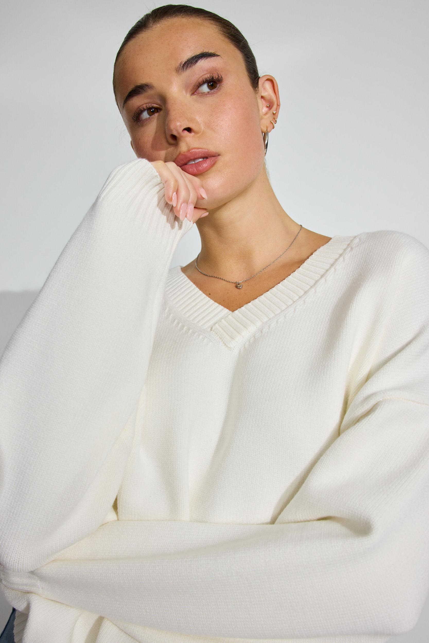 Serene Deep V-Neck Long Sleeve Top Product Image