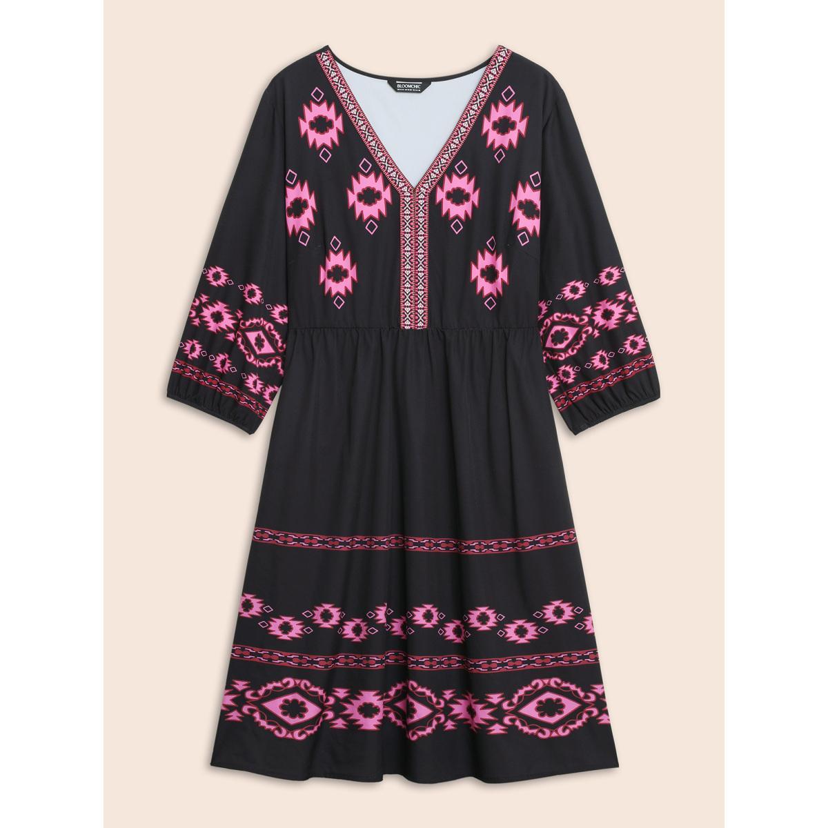 Plus Size V Neck Bandana Print Elastic Waist Dress Black Women Resort Gathered V-neck Elbow-length sleeve Curvy BloomChic 10/M Product Image