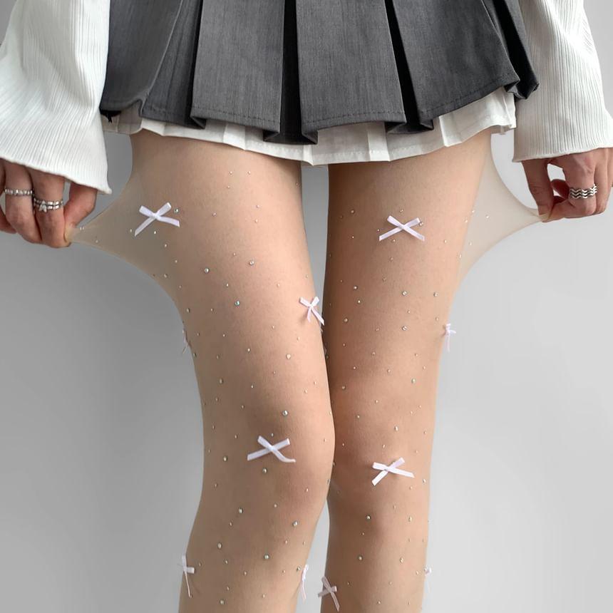 Bow Faux Pearl Stockings Product Image