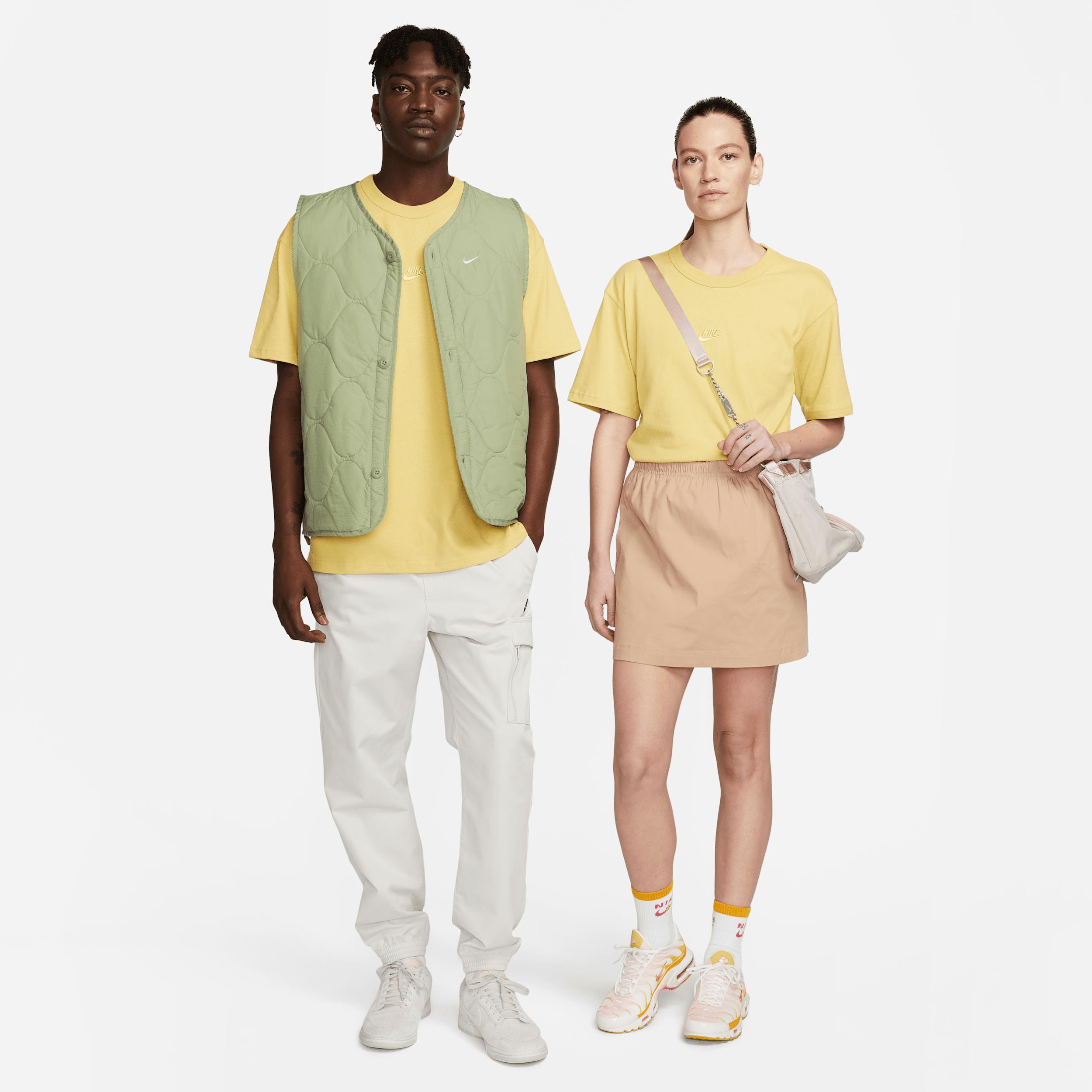 Men's Nike Sportswear Premium Essentials T-Shirt Product Image