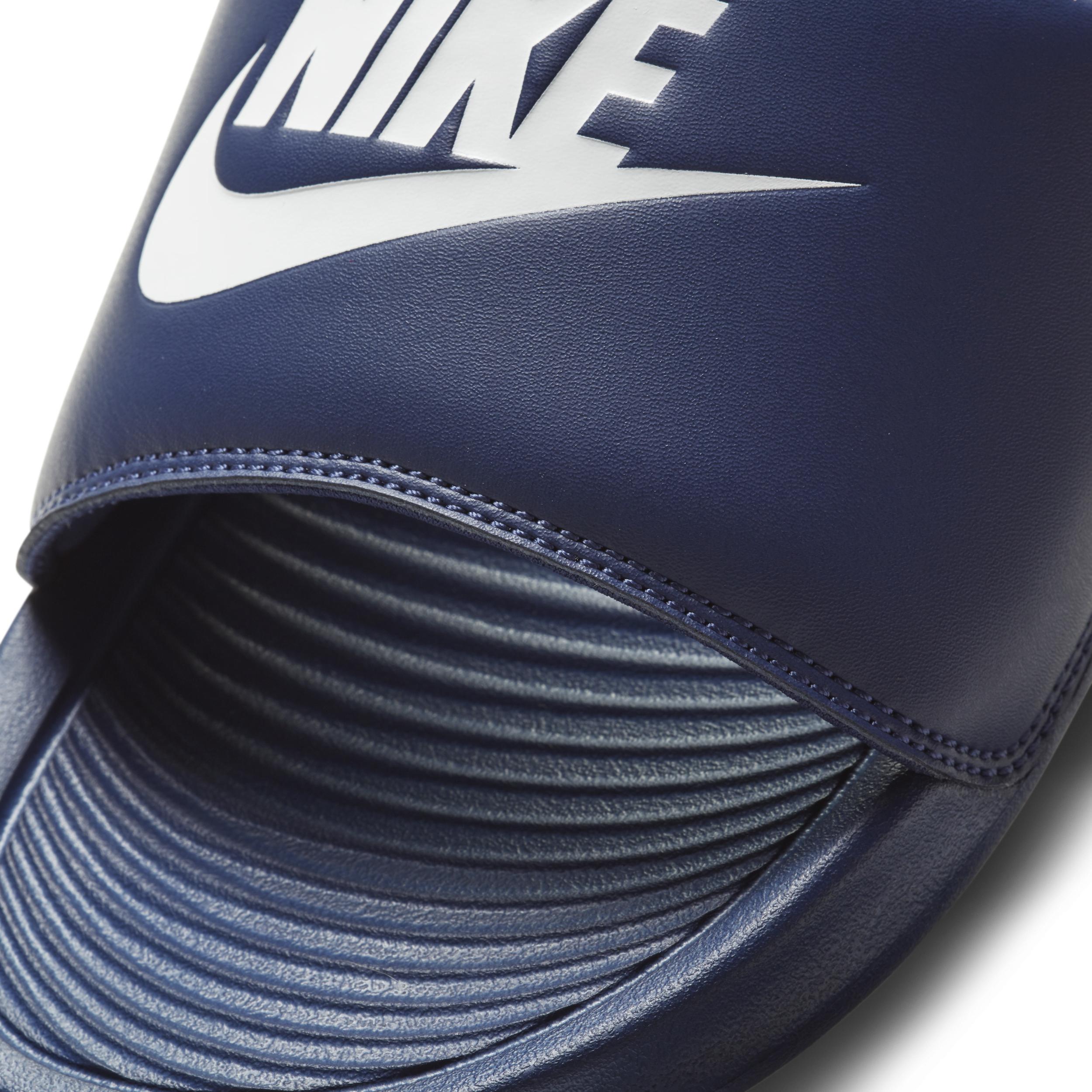 Nike Men's Victori One Slides Product Image