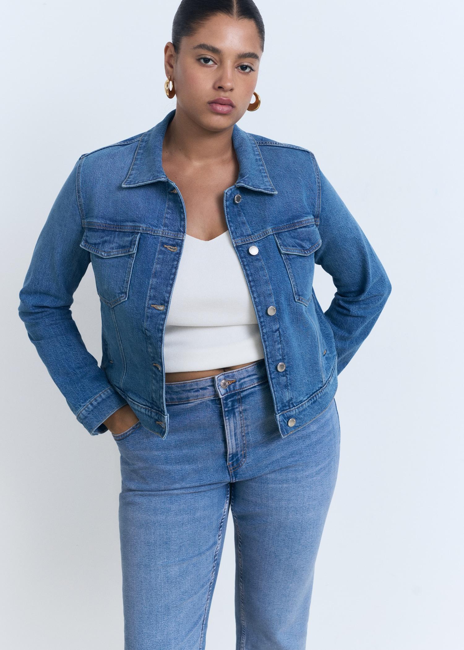 Sienna flared cropped jeans - Women | MANGO USA Product Image