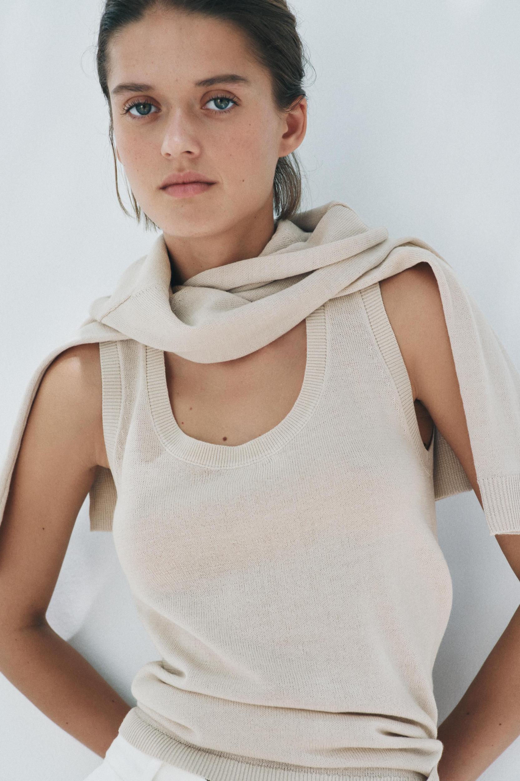 WOOL BLEND BASIC KNIT TOP Product Image