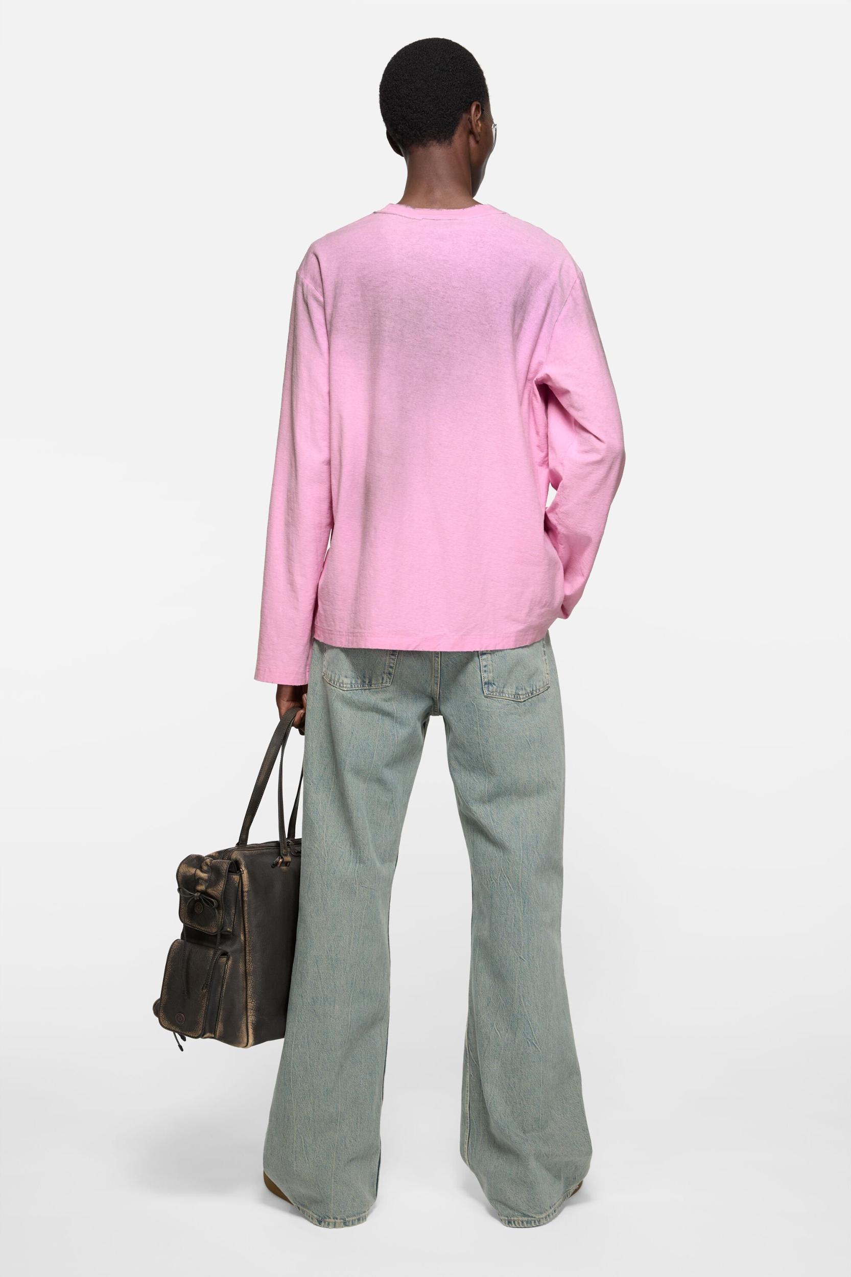 Logo t-shirt - Relaxed fit Product Image