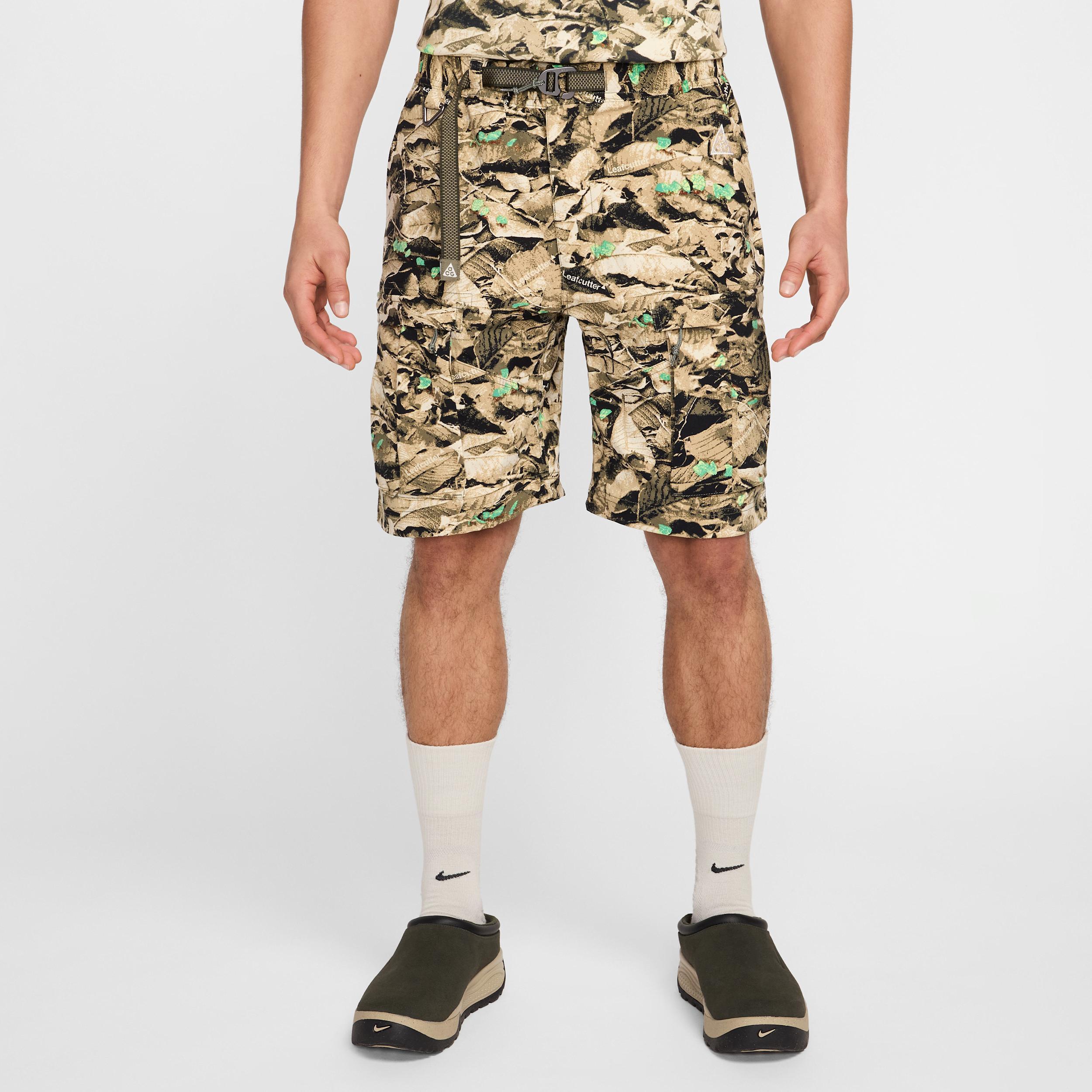 Men's Nike ACG "Smith Summit" Water-Repellent UV Cargo Pants Product Image