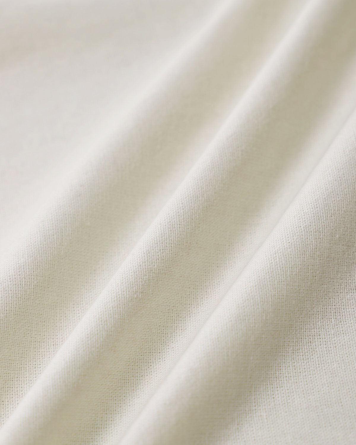 White Round Neck Button Vest Product Image