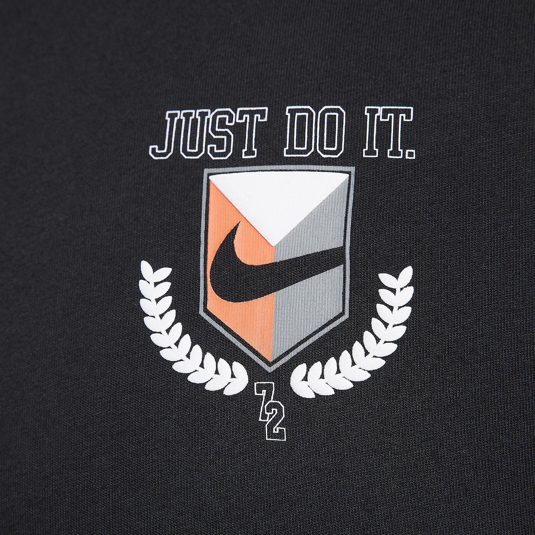 Nike Sportswear Men's Long-Sleeve T-Shirt Product Image