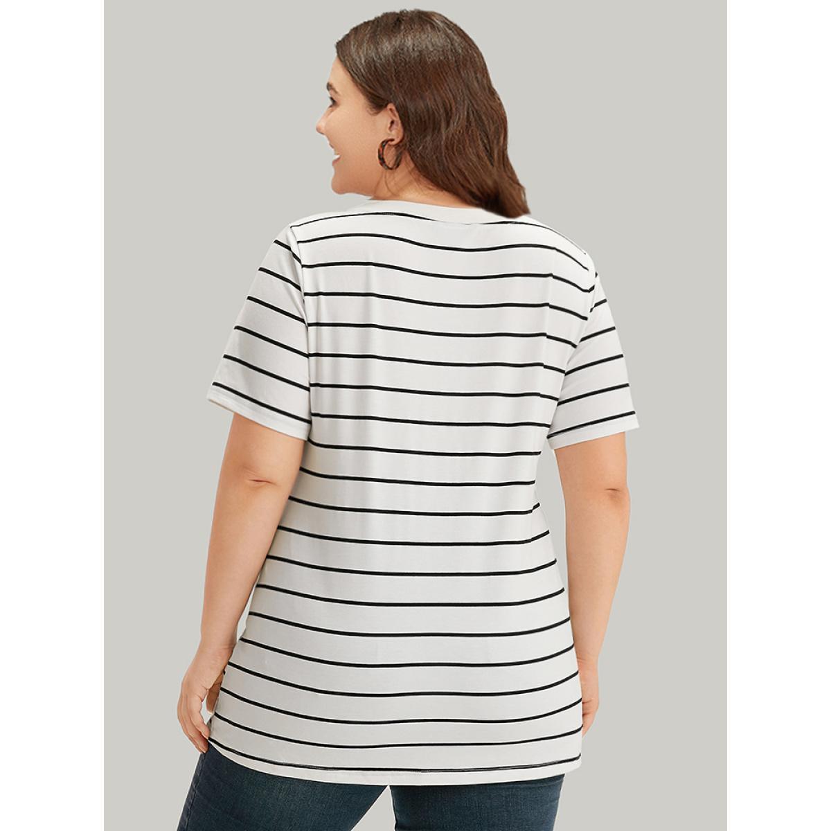 Plus Size Striped Print Round Neck T-shirt White Women Casual Contrast Striped Round Neck Dailywear T-shirts BloomChic 18-20/2X Product Image
