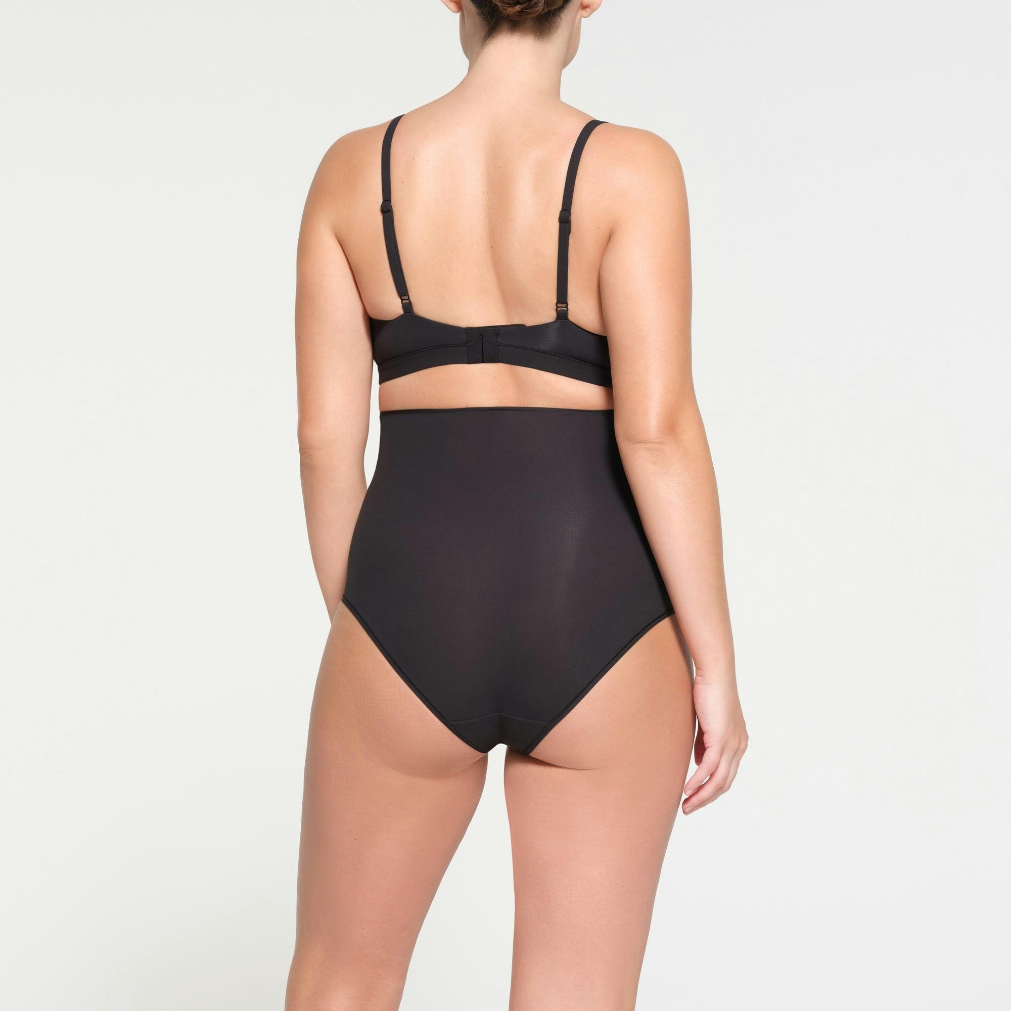 FITS EVERYBODY MATERNITY NURSING SCOOP BRALETTE | ONYX Product Image