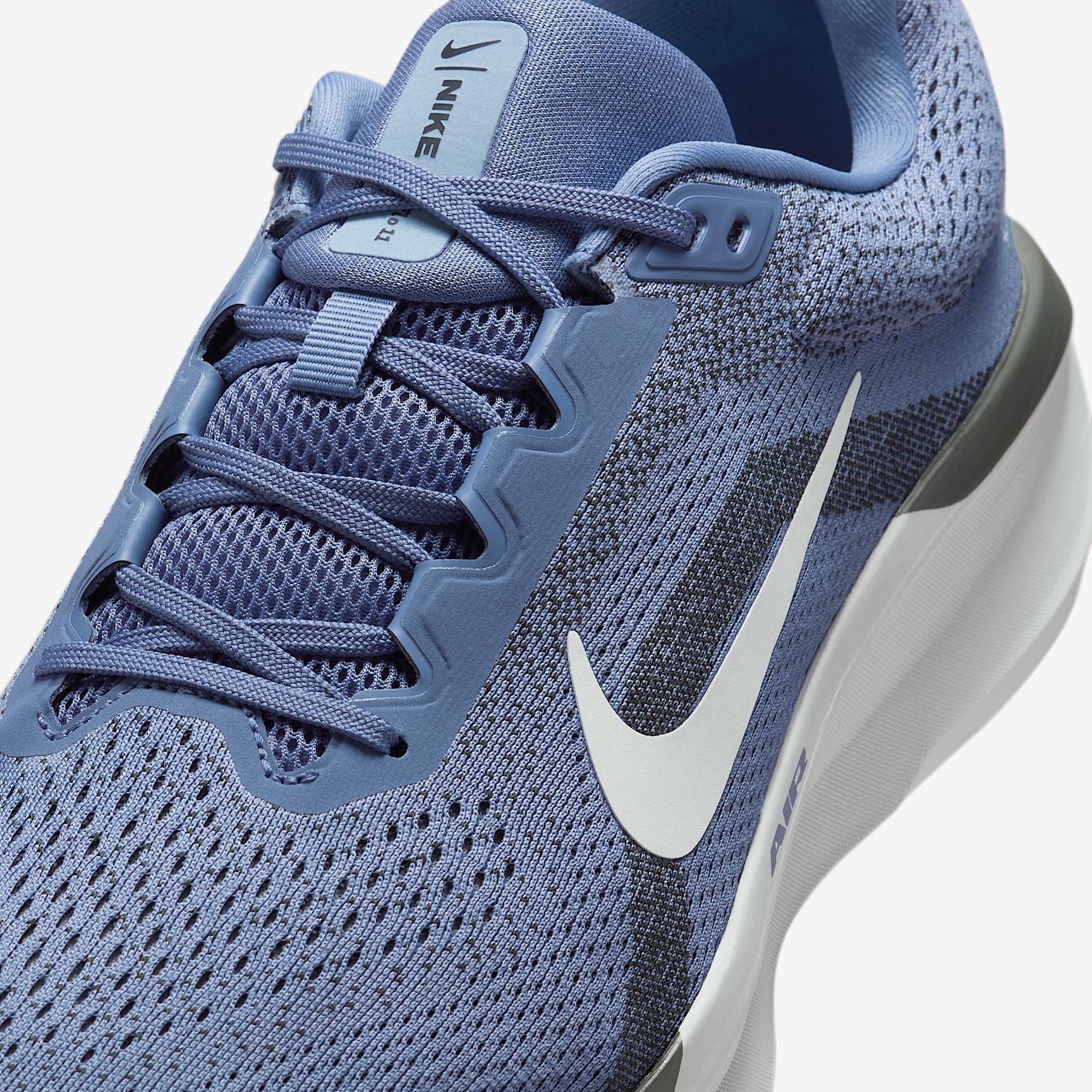 Nike Men's Winflo 11 Road Running Shoes (Extra Wide) Product Image