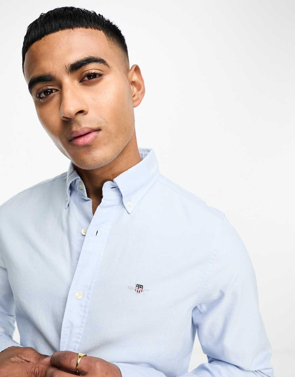 GANT icon logo slim fit oxford shirt in light blue Product Image