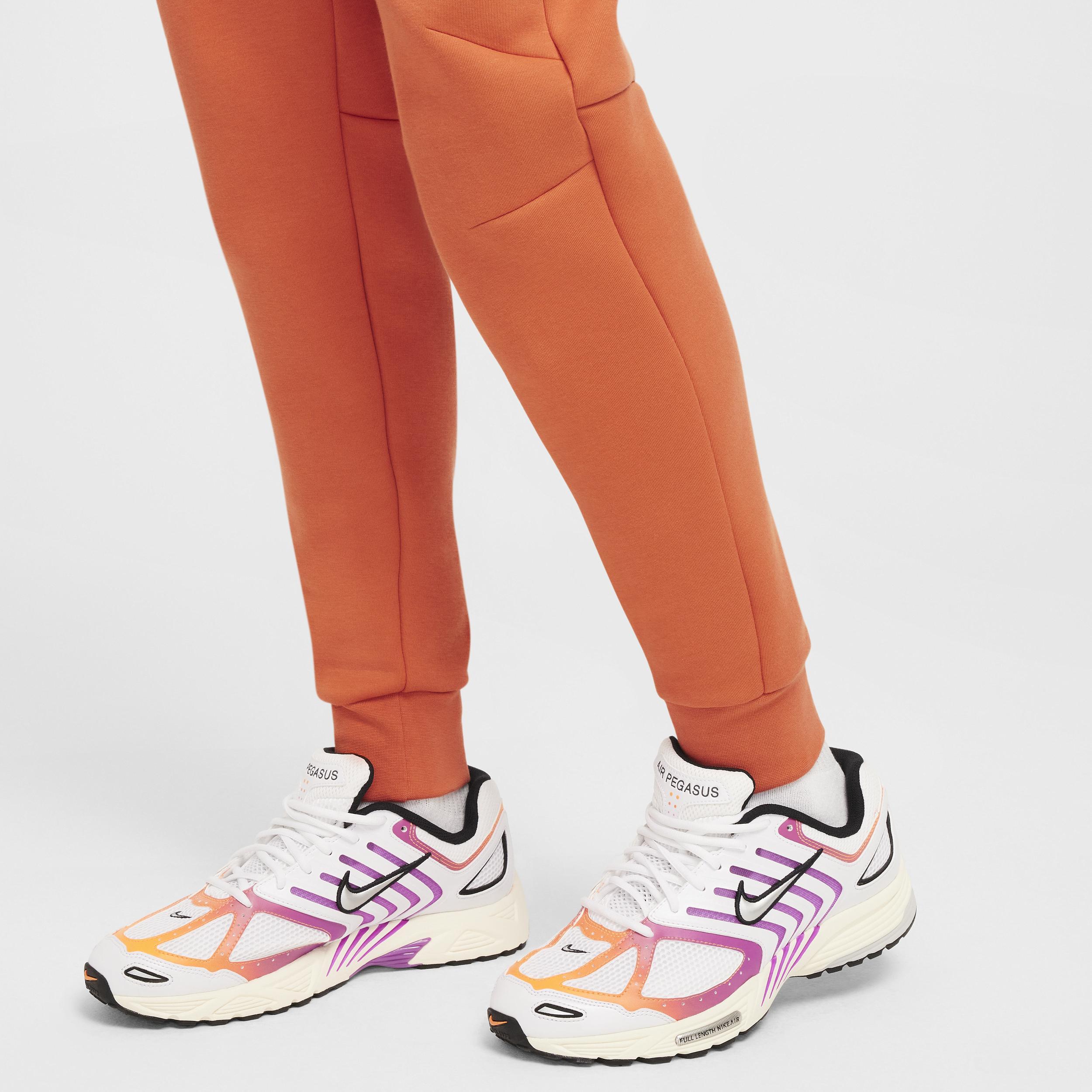 Nike Men's Tech Fleece Jogger Pants Product Image
