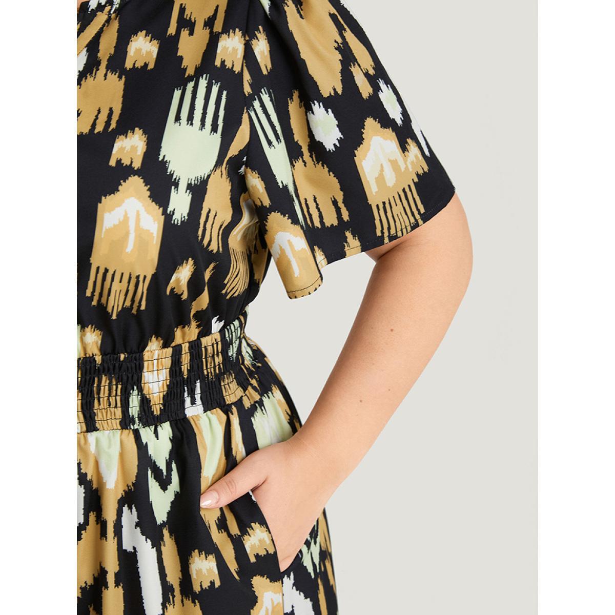 Plus Size Graphic Print Notched Shirred Pocket Puff Sleeve Dress Leopard Women Elegant Shirred V-neck Short sleeve Curvy Knee Dress BloomChic 30/6X Product Image