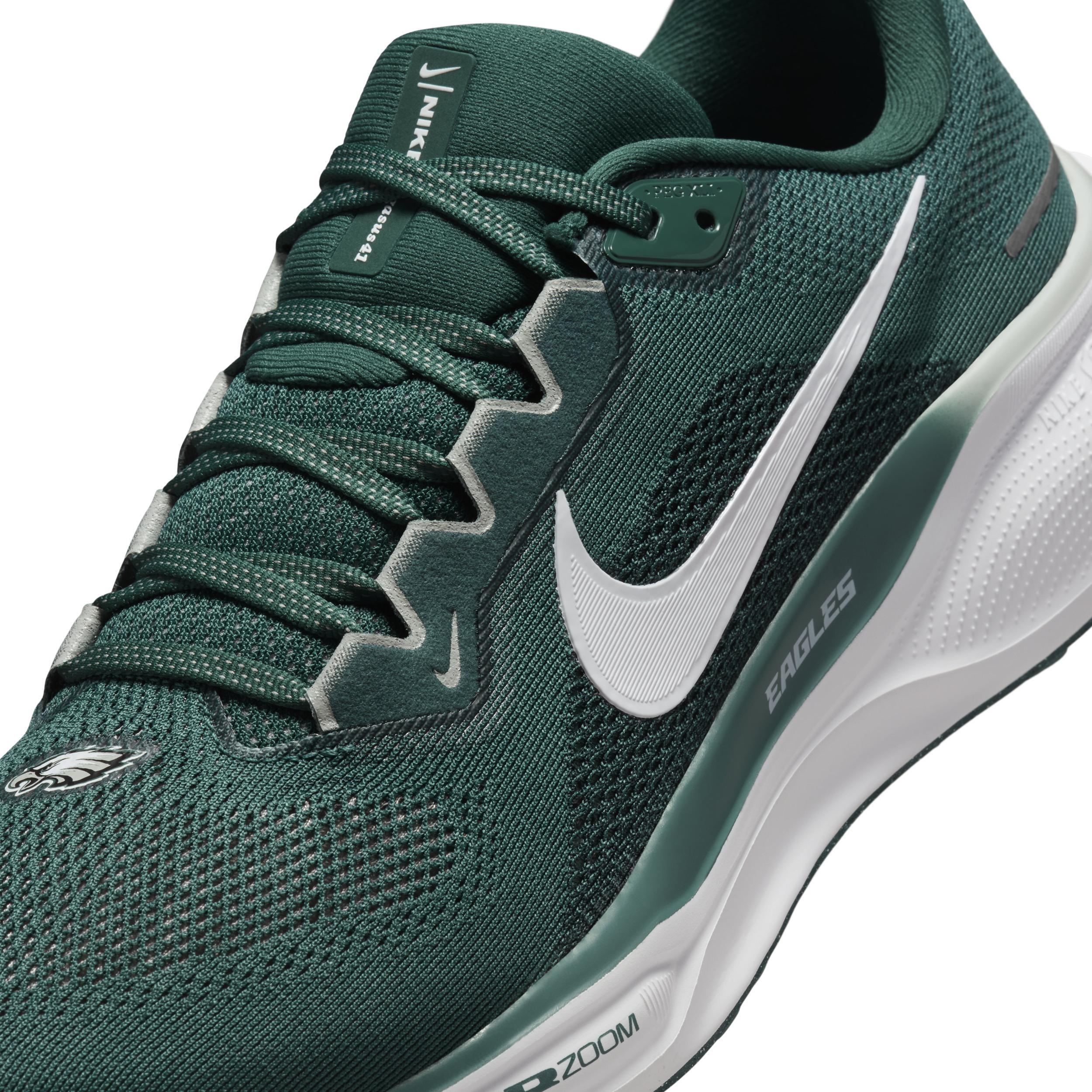Nike Men's Pegasus EasyOn Road Running Shoes Product Image