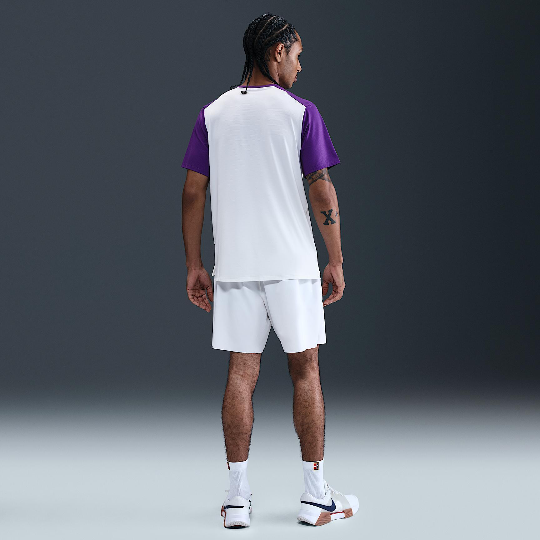 NikeCourt Advantage Men's Tennis Top Product Image