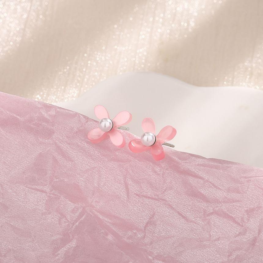 Flower Faux Pearl Stud Earring Product Image
