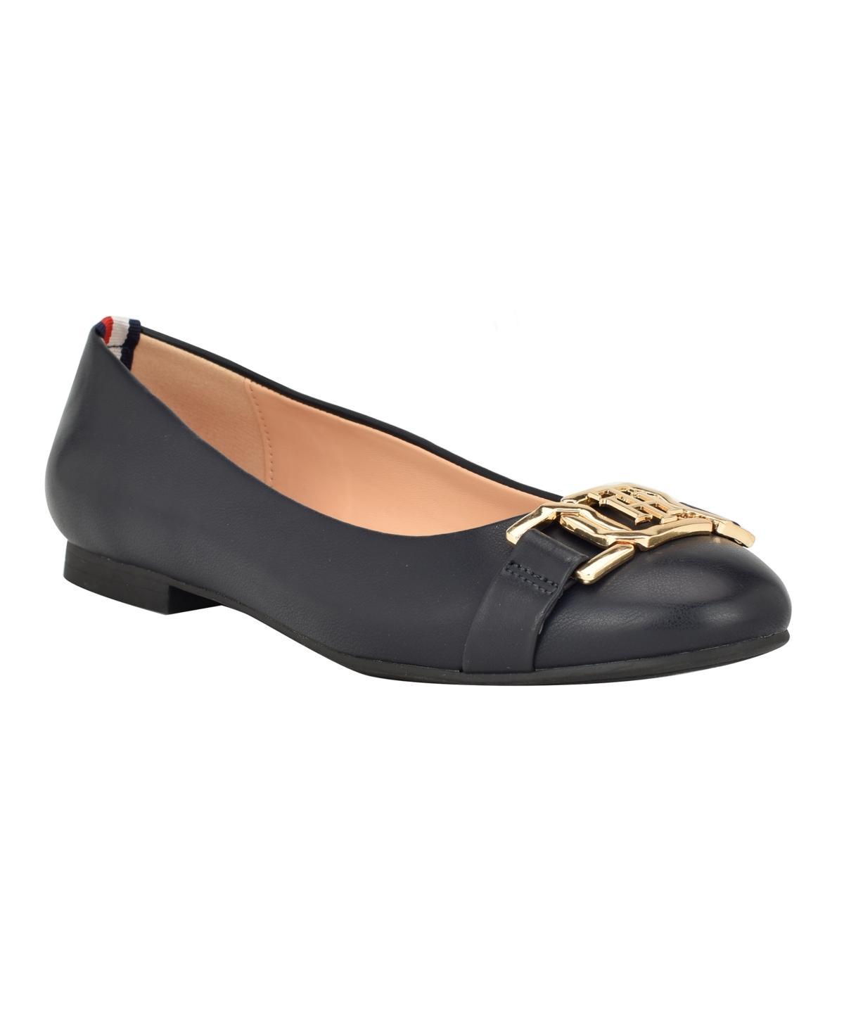 Tommy Hilfiger Gallyne (Ivory) Women's Flat Shoes Product Image