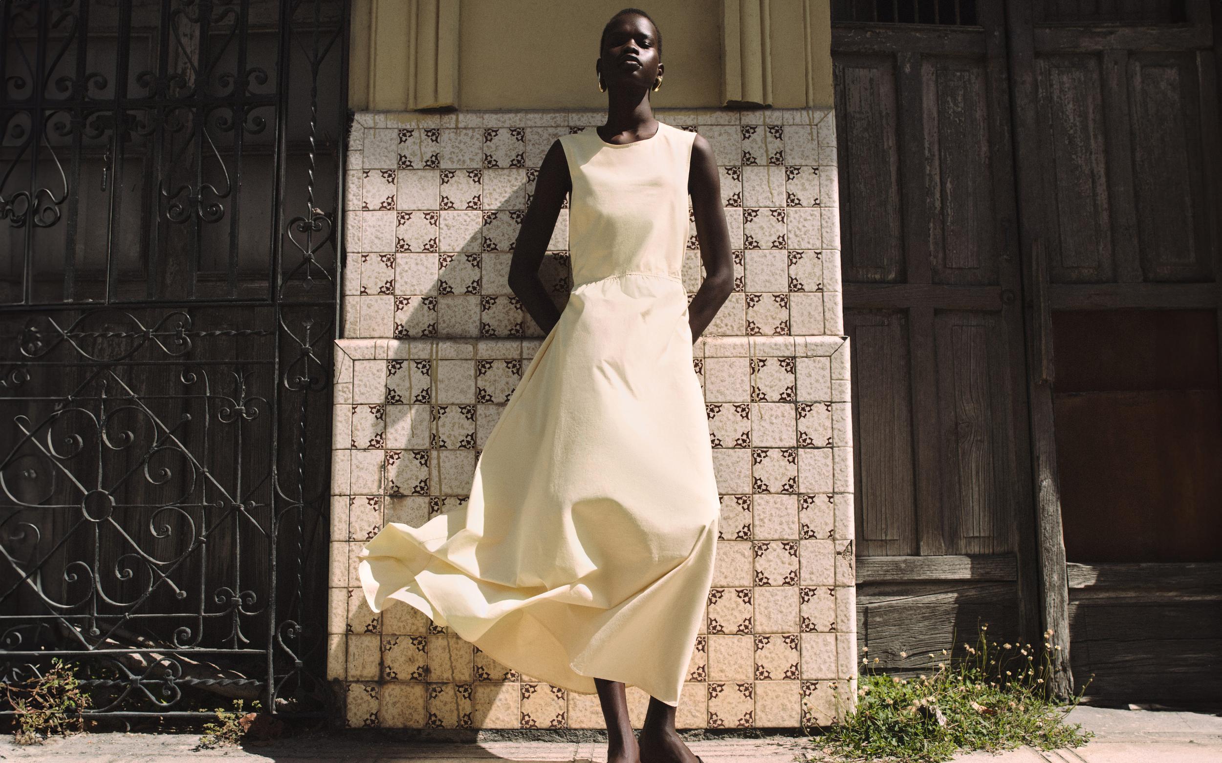 OPENBACK COTTON MAXI DRESS Product Image