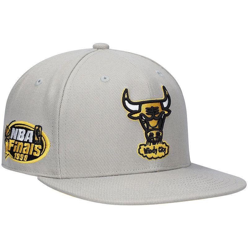 Mens Mitchell & Ness Gray Chicago Bulls Hardwood Classics 1998 NBA Finals Sunny Gray Fitted Hat Product Image