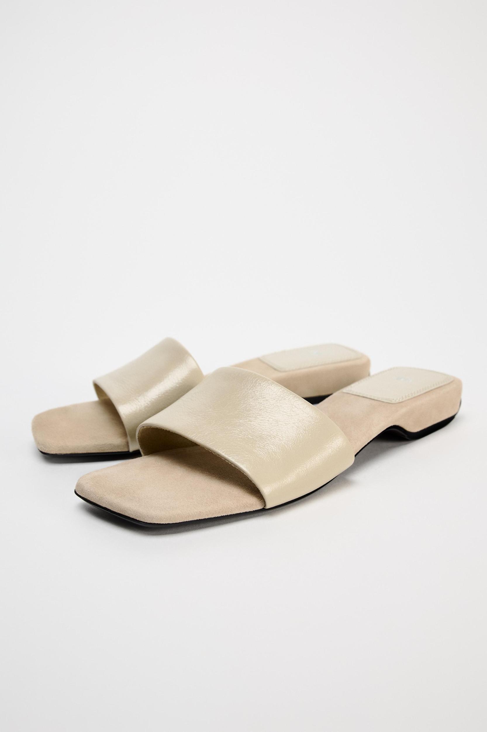 LEATHER SANDALS Product Image