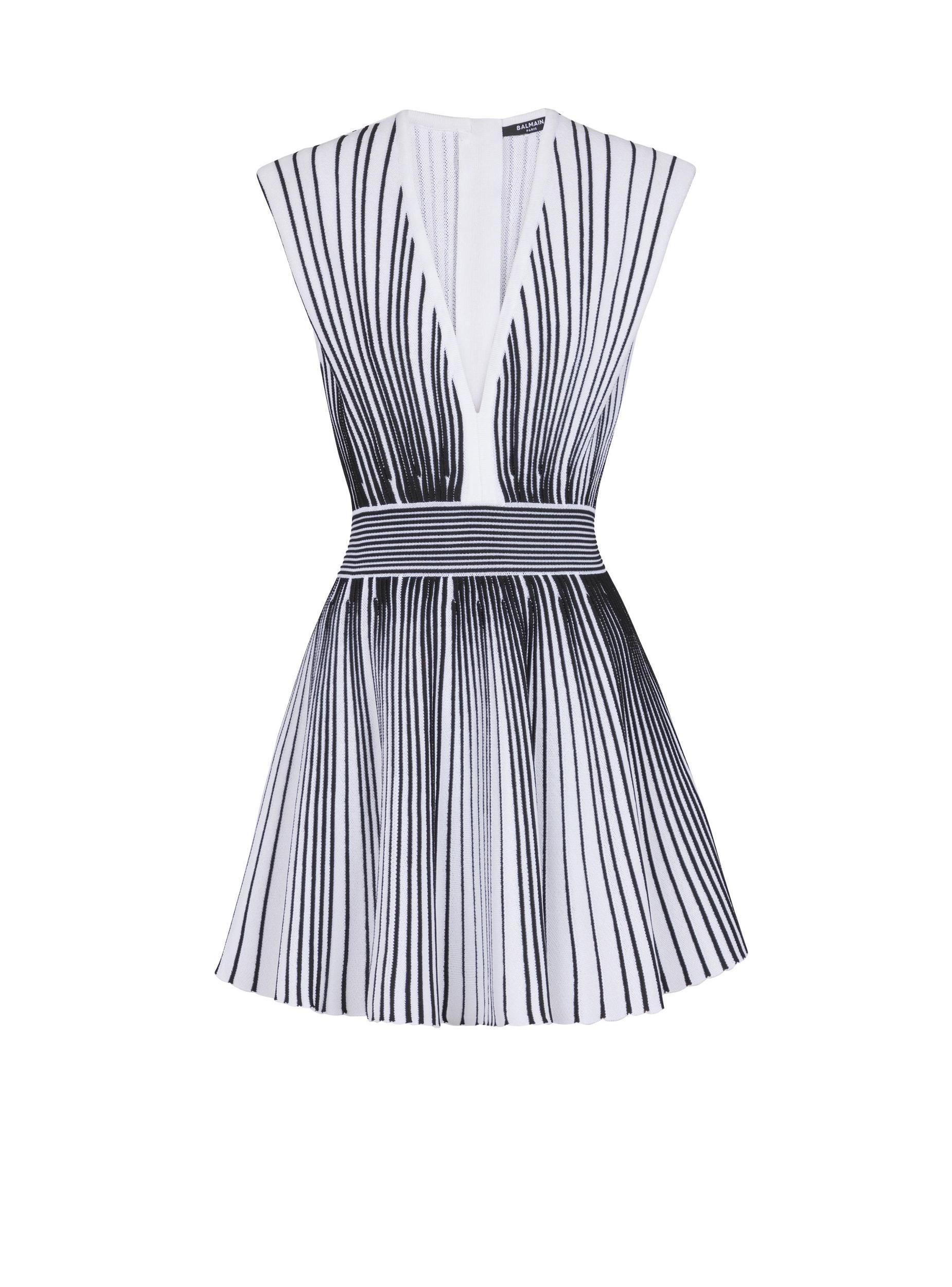 Two-tone flared knit dress Product Image