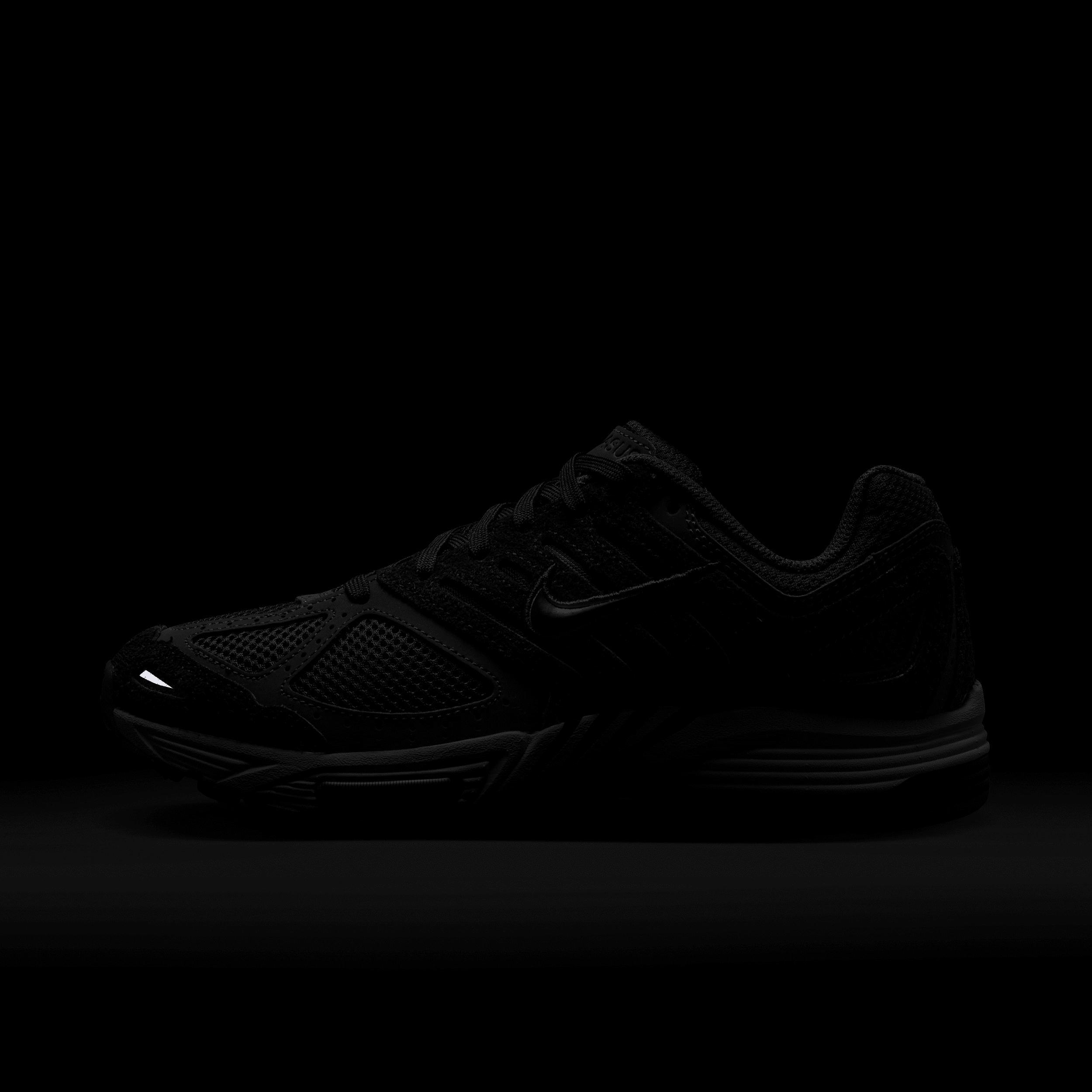 Nike Women's Air Pegasus 2005 Shoes Product Image