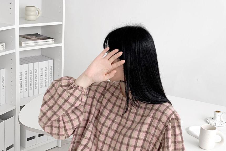 Long-Sleeve Plaid Loose-Fit Midi Dress Product Image
