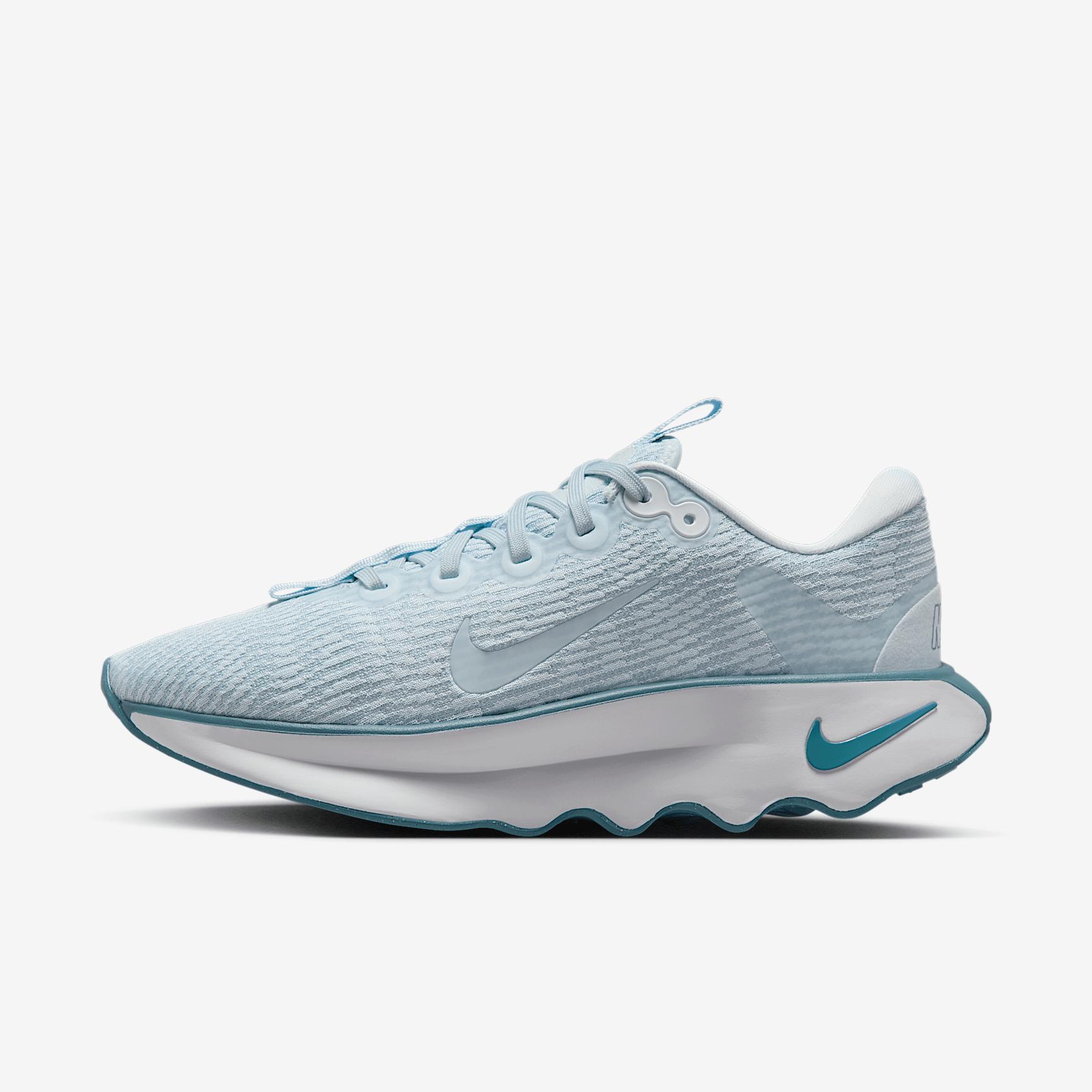 Nike Motiva Women's Walking Shoes Product Image