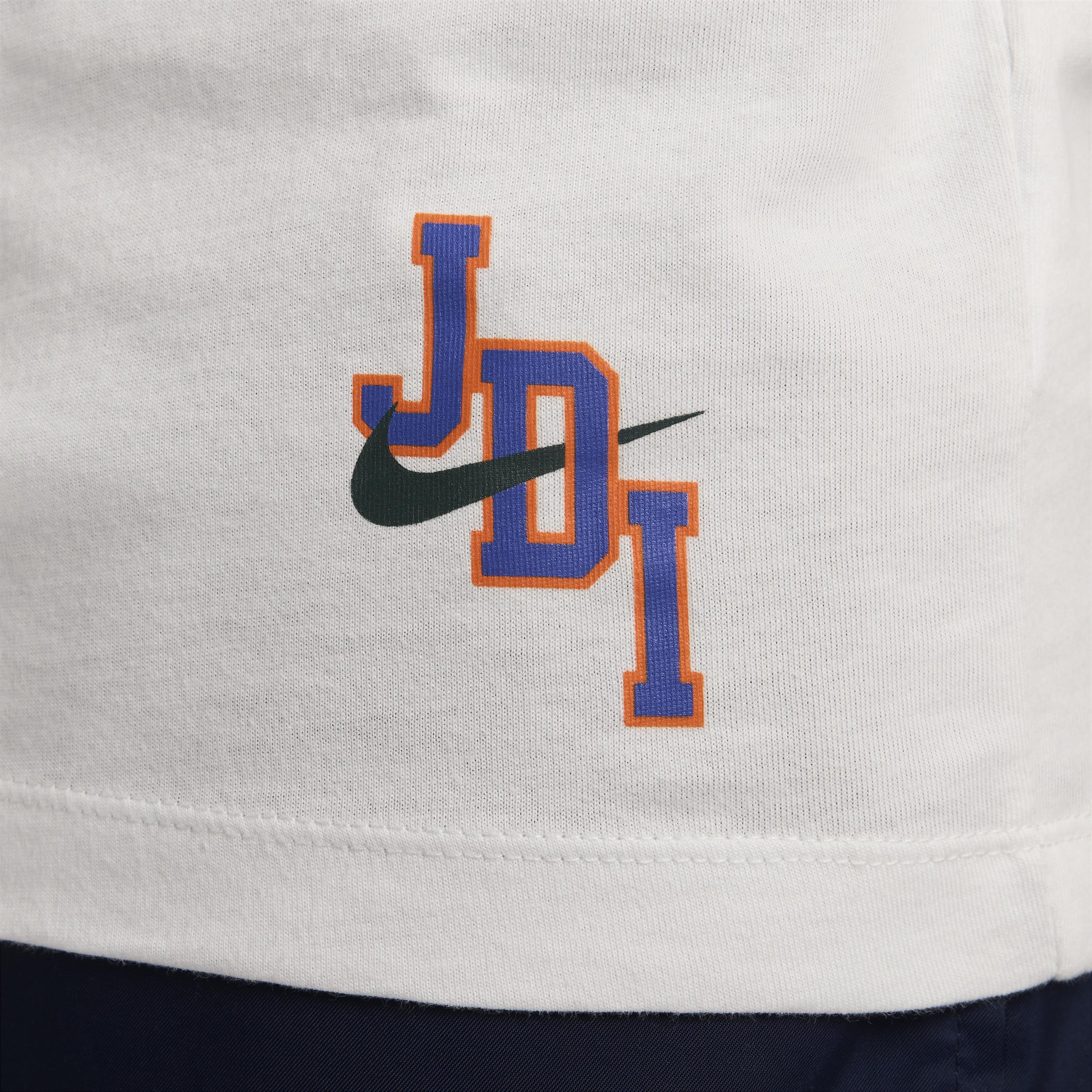 Nike Sportswear Men's T-Shirt Product Image