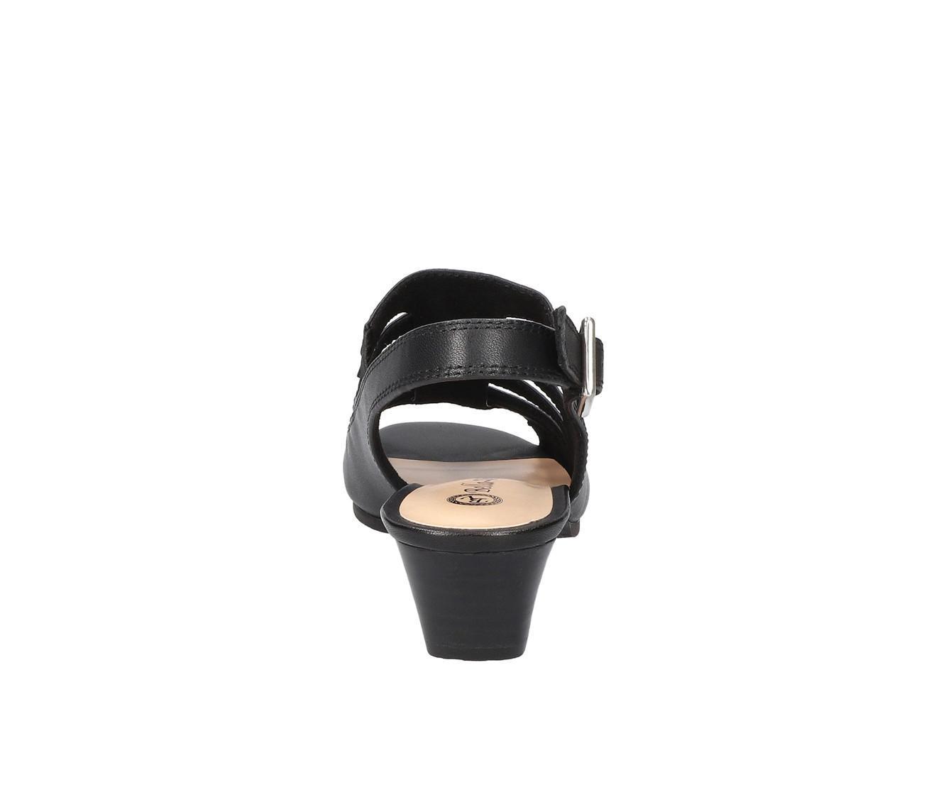 Women's Bella Vita Yakira Wedges Product Image