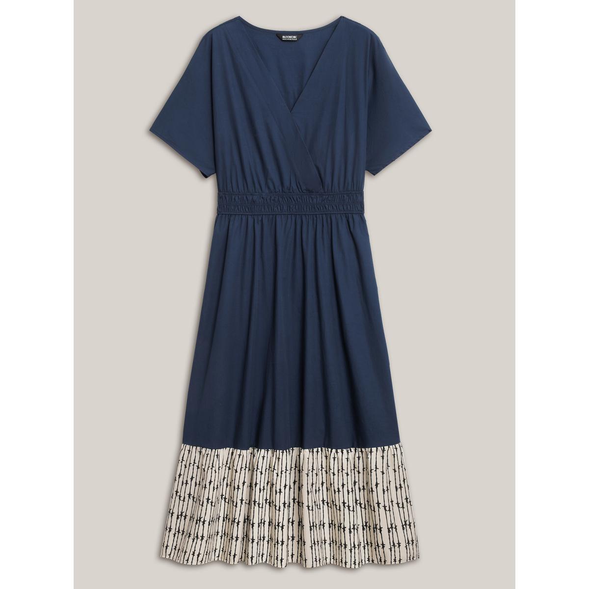 Plus Size Cotton Color Block Cinched-Waist Spliced Maxi Dress Navy Women V-neck Sleeveless Curvy BloomChic 28/5X Product Image