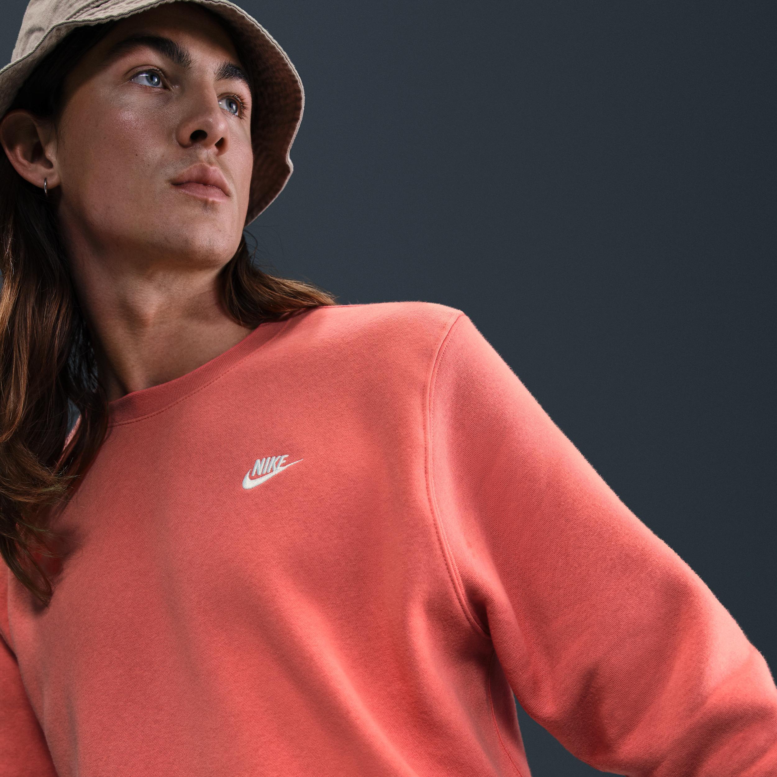 Nike Men's Club Fleece Crew Product Image