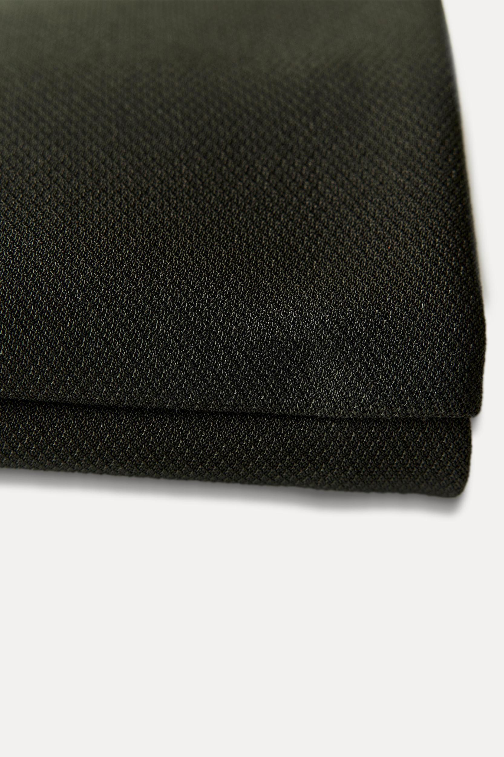 HIGH-WAISTED CREPE LEGGINGS Product Image