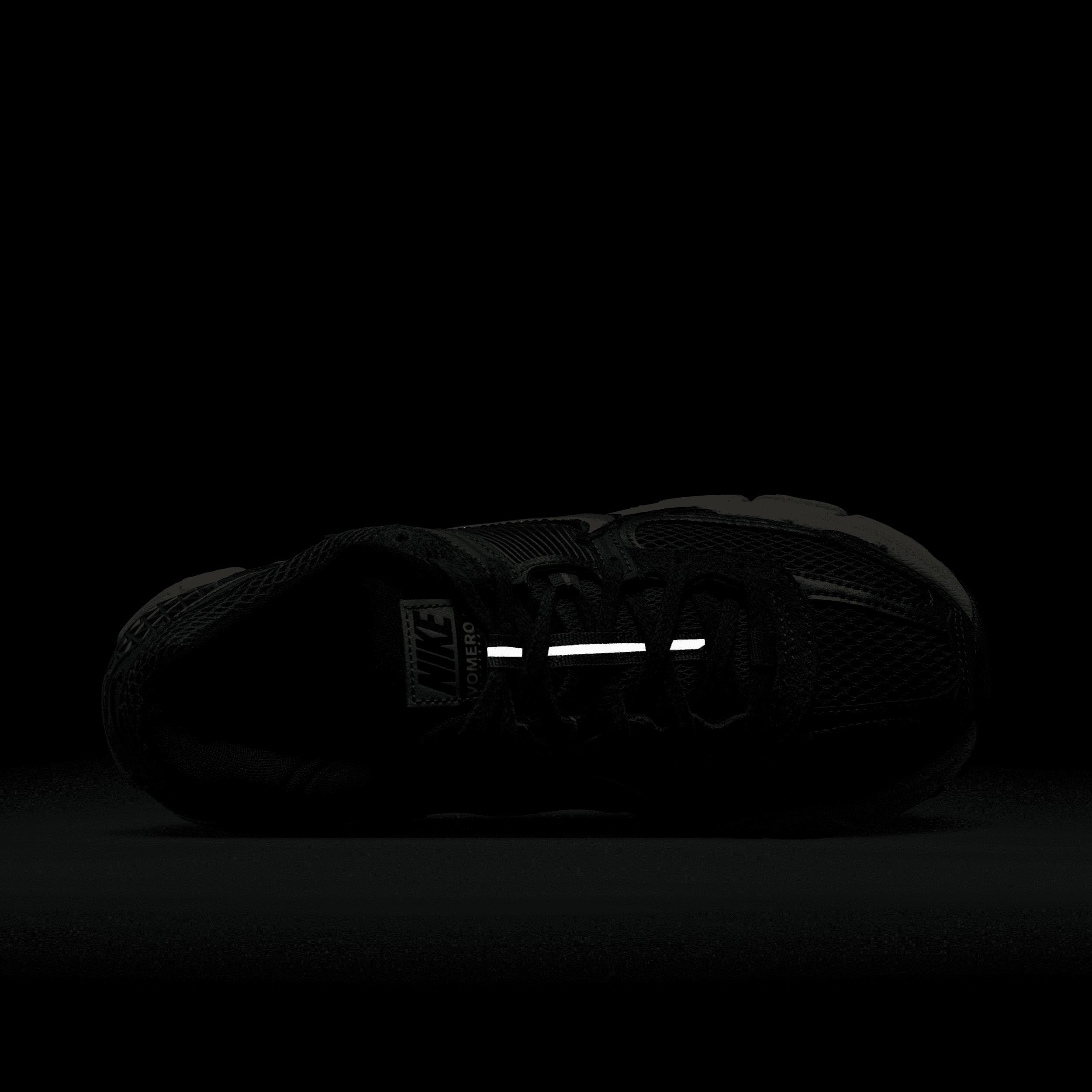 Nike Womens Zoom Vomero 5 Casual Shoes Product Image