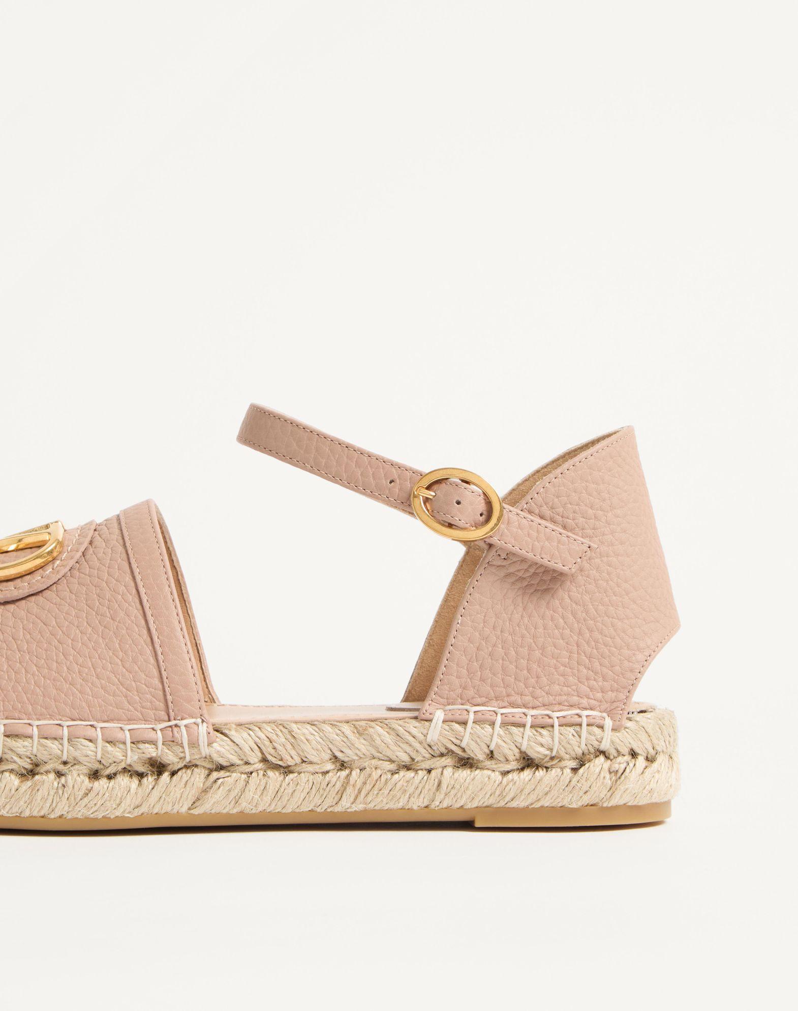 Vlogo Signature Ballerina In Grainy Calfskin 25Mm Product Image