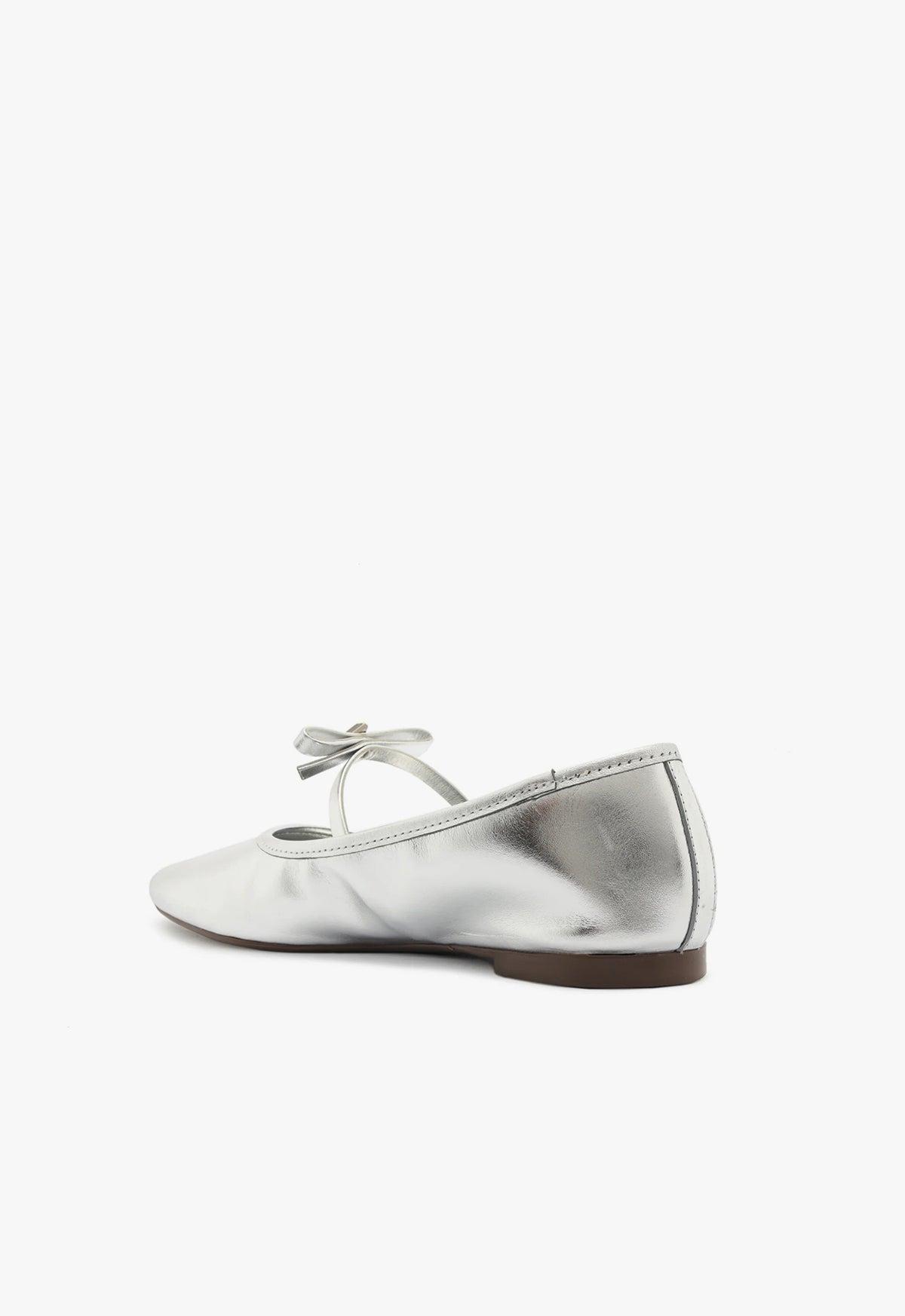 Nancy Metallic Leather Flat Female Product Image