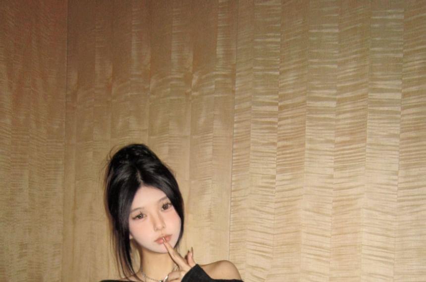 Long-Sleeve Off-Shoulder Mock Two-Piece Plain Slim Fit Crop Top / High Waist Pleated Faux Leather Mini A-Line Skirt Product Image