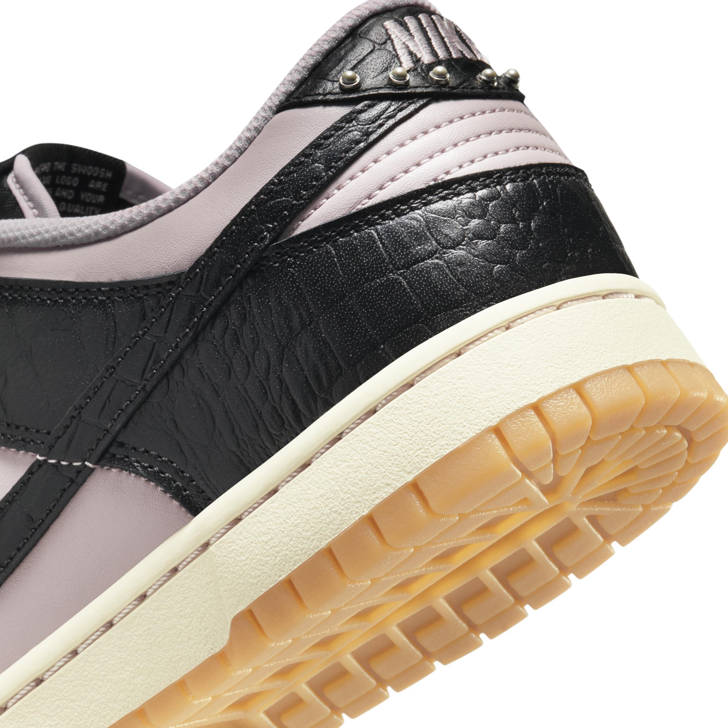 Nike Men's Dunk Low Retro Shoes Product Image
