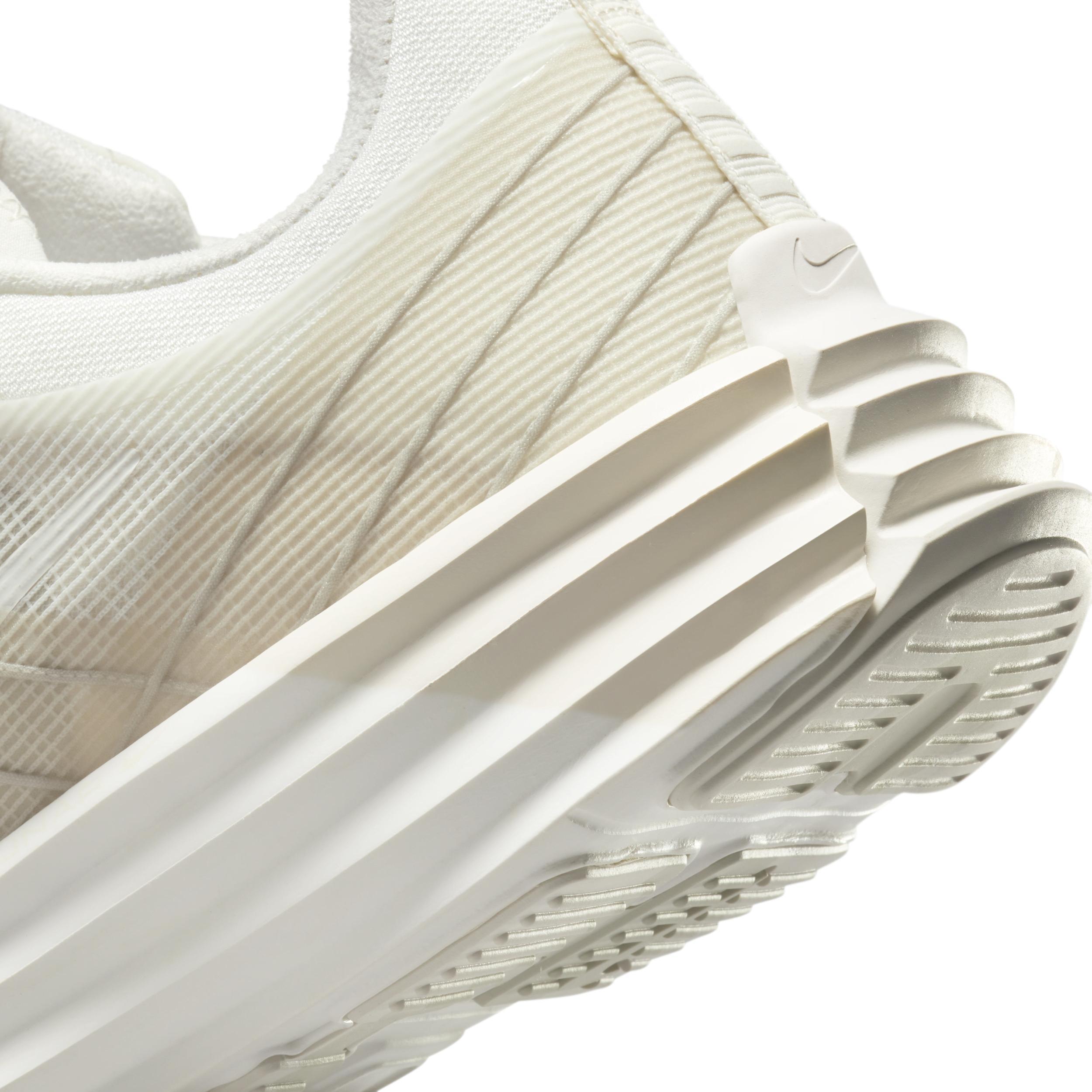Nike Mens Lunar Roam Shoes | DV2440-100 Product Image
