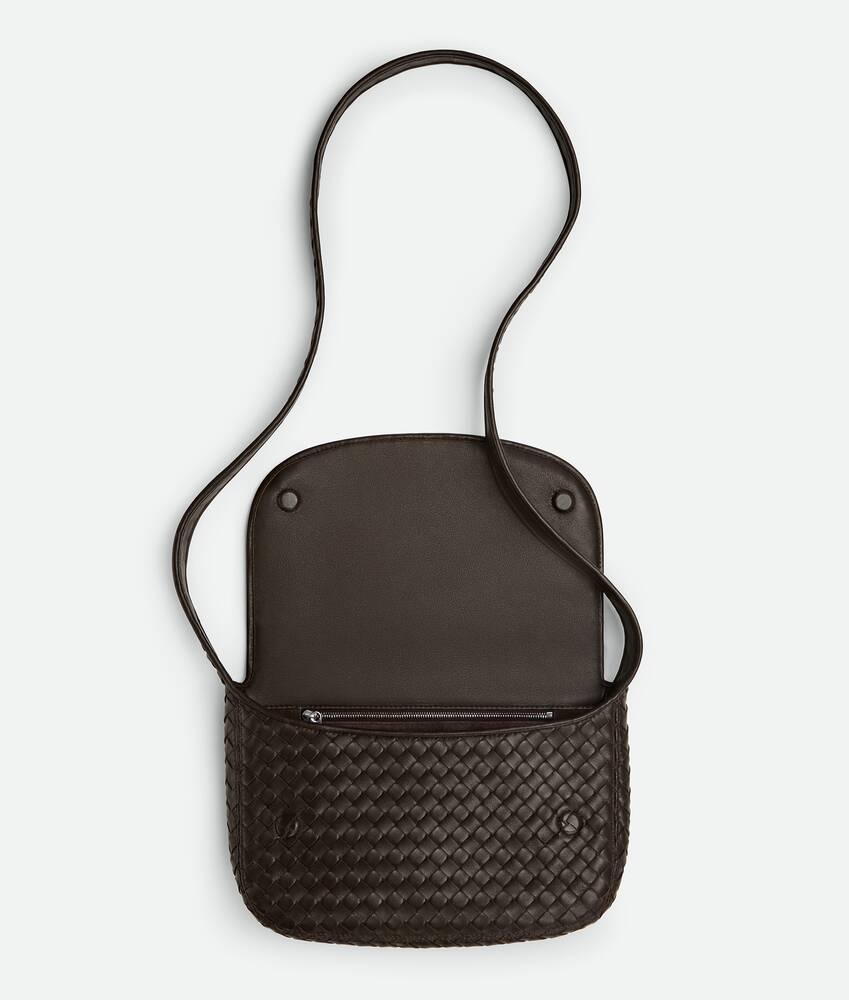 Men's Veneto Flap Messenger in Fondant Product Image