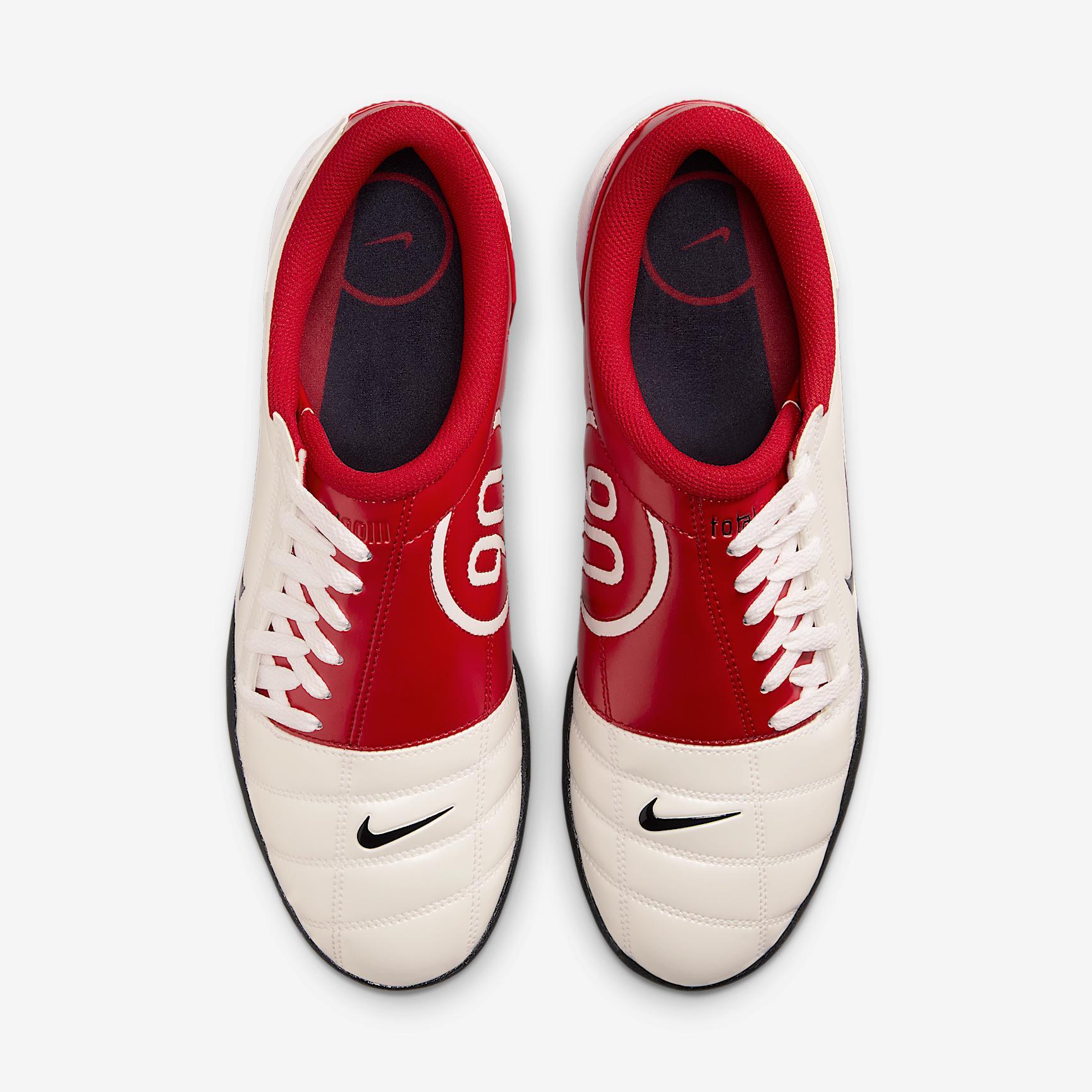 Nike Total 90 Men's Shoes Product Image