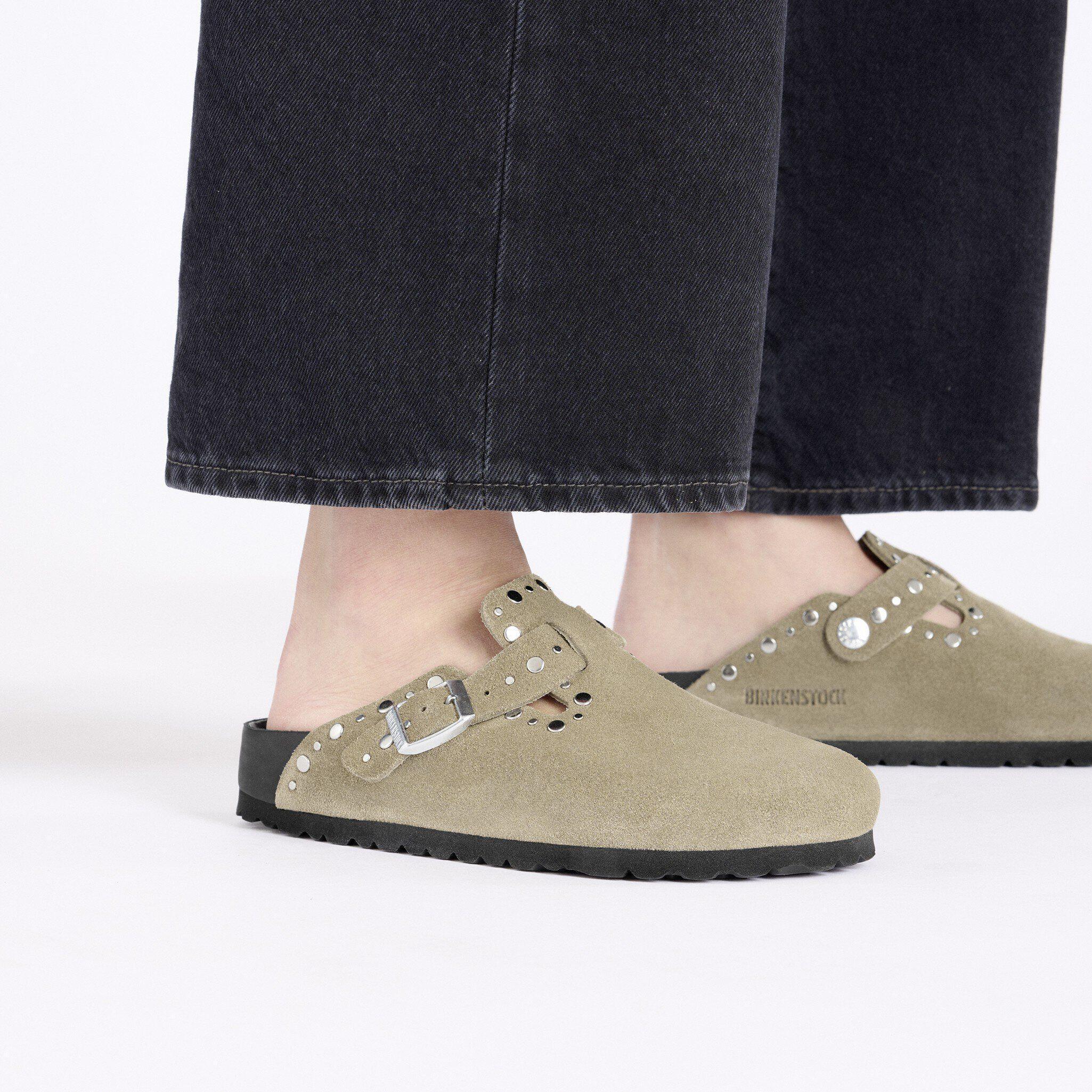 Boston Rivet Suede Leather Product Image