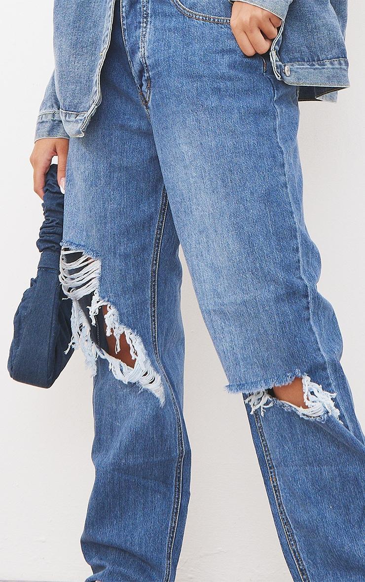 PRETTYLITTLETHING Mid Blue Wash Knee Rip Boyfriend Jeans Product Image