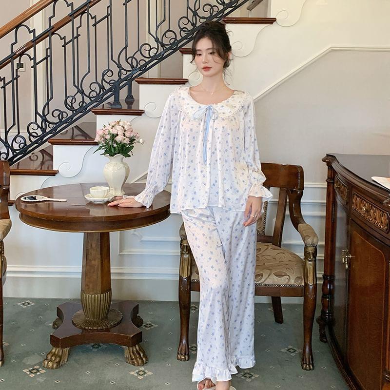 Pajama Set: Puff-Sleeve Printed Blouse + Pants Product Image