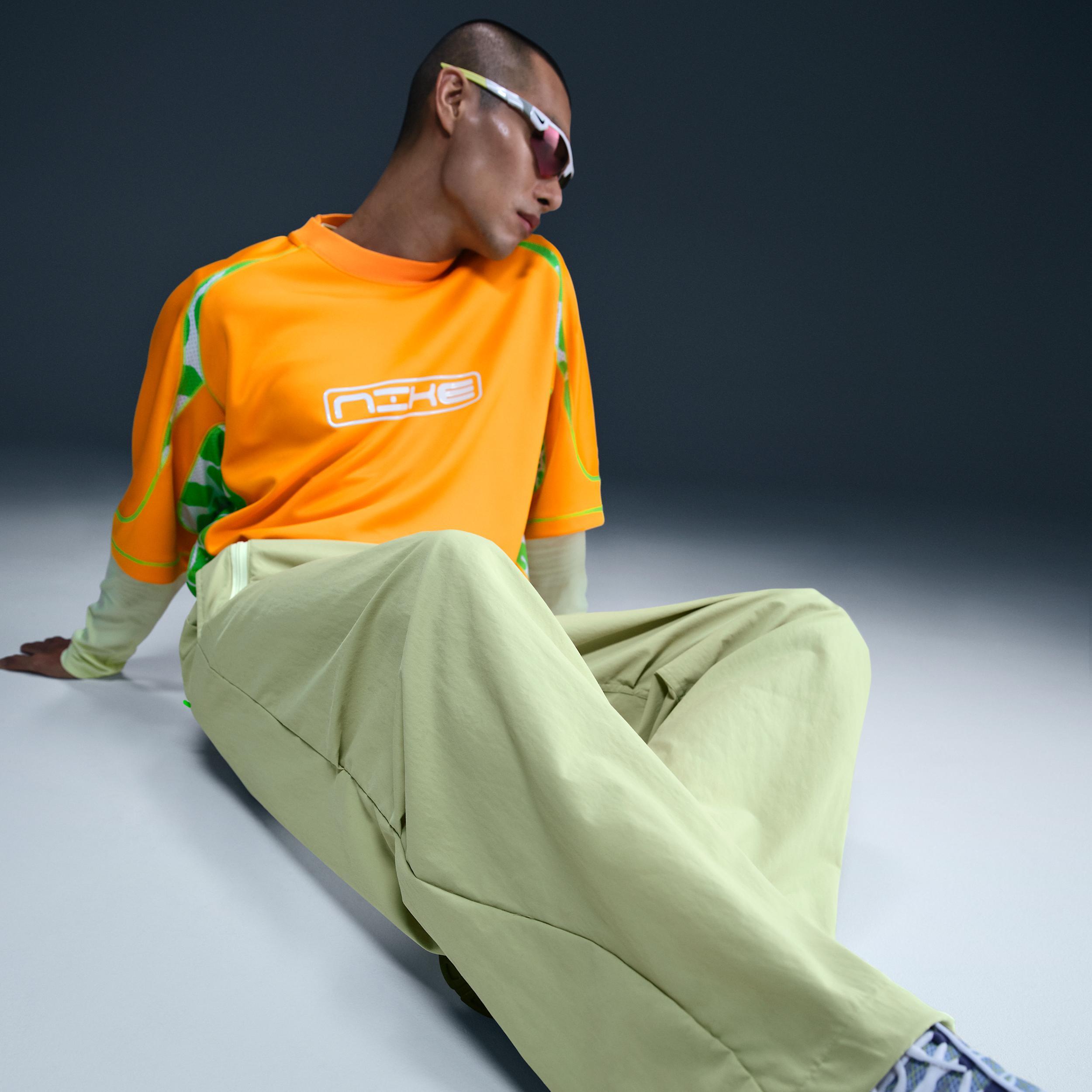 Nike Men's Project F.R.O.G. Parachute Pants Product Image