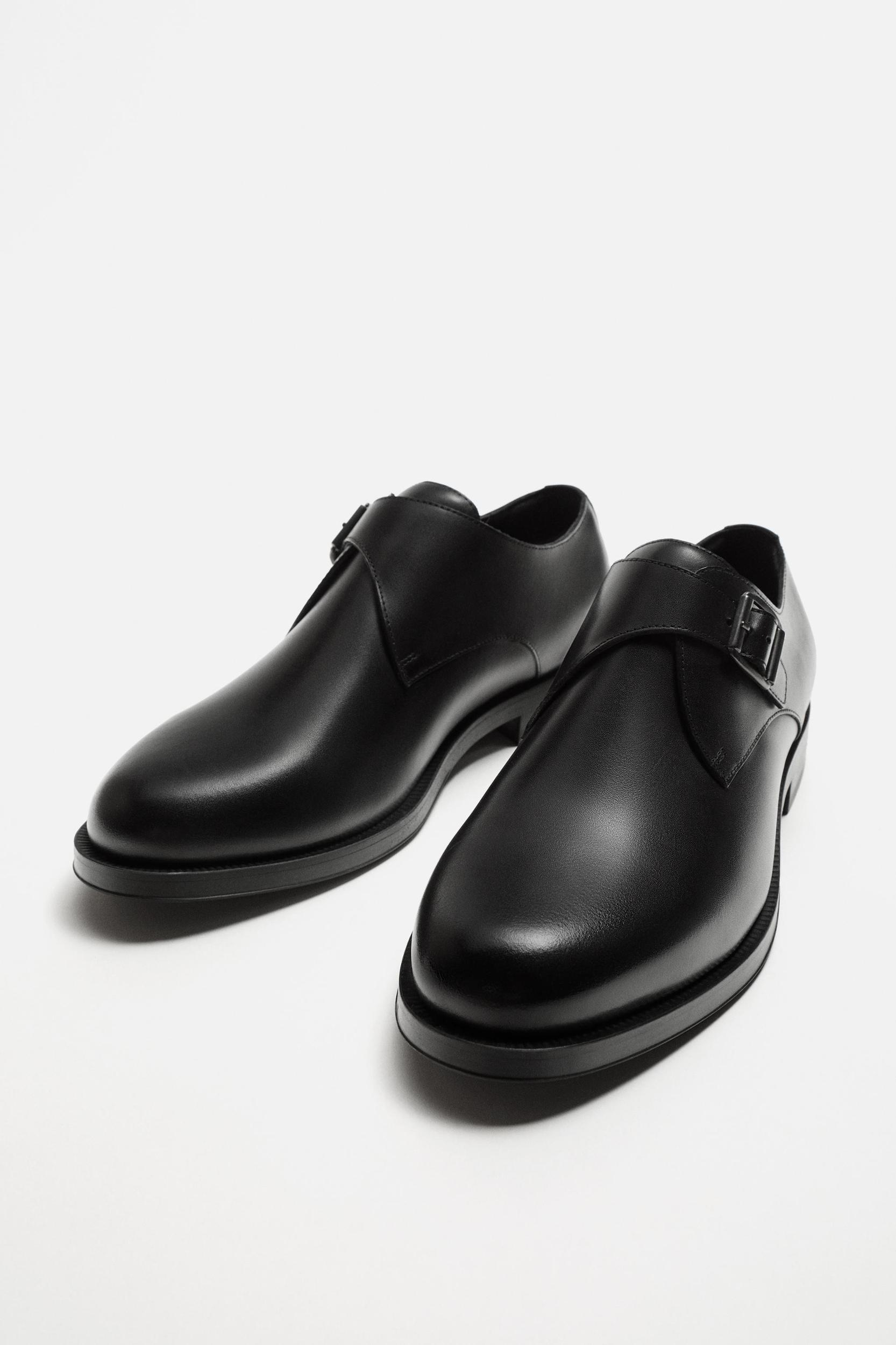LEATHER BUCKLE SHOE Product Image
